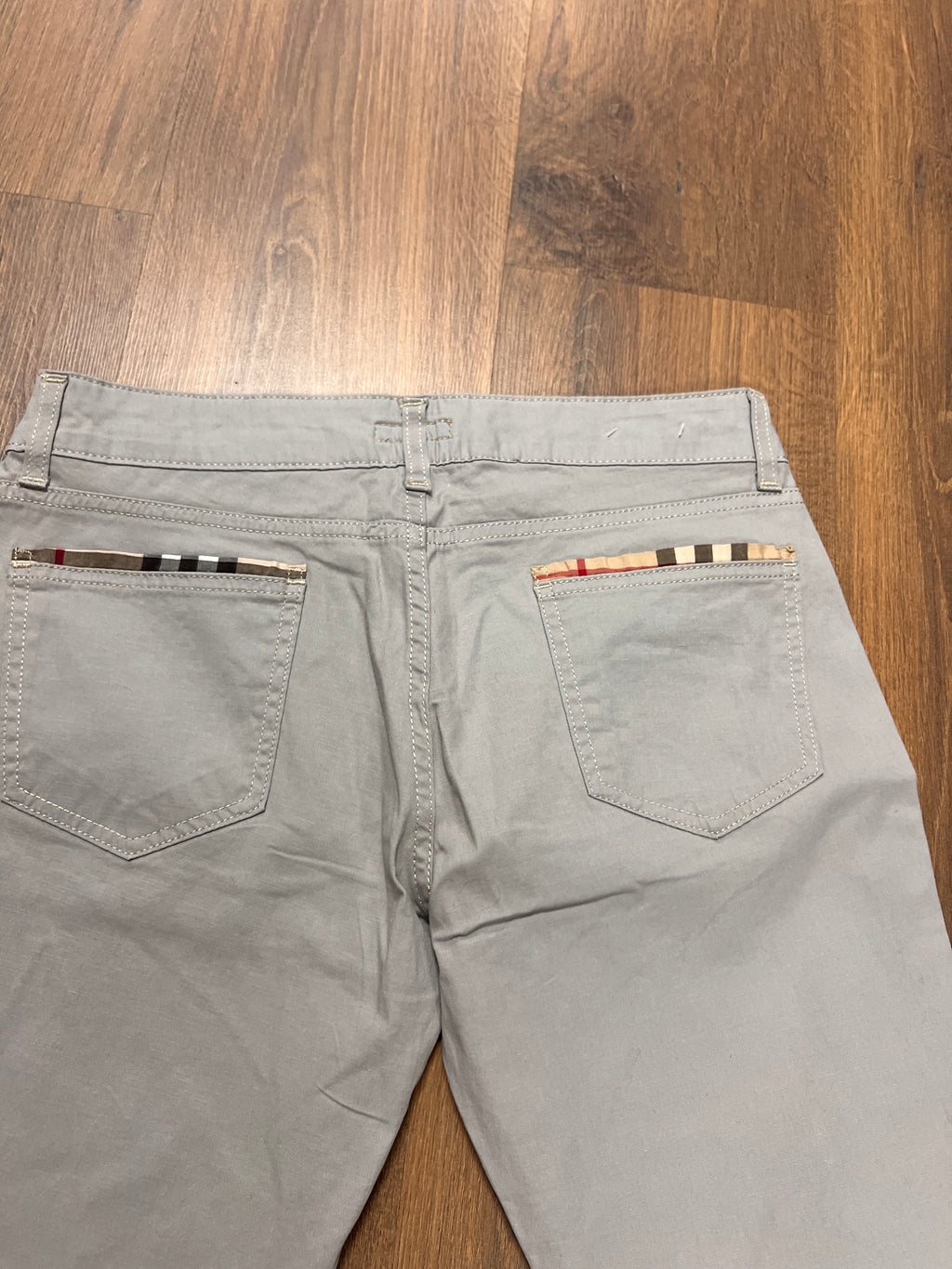 Burberry Slim Fit Pants (30x30)