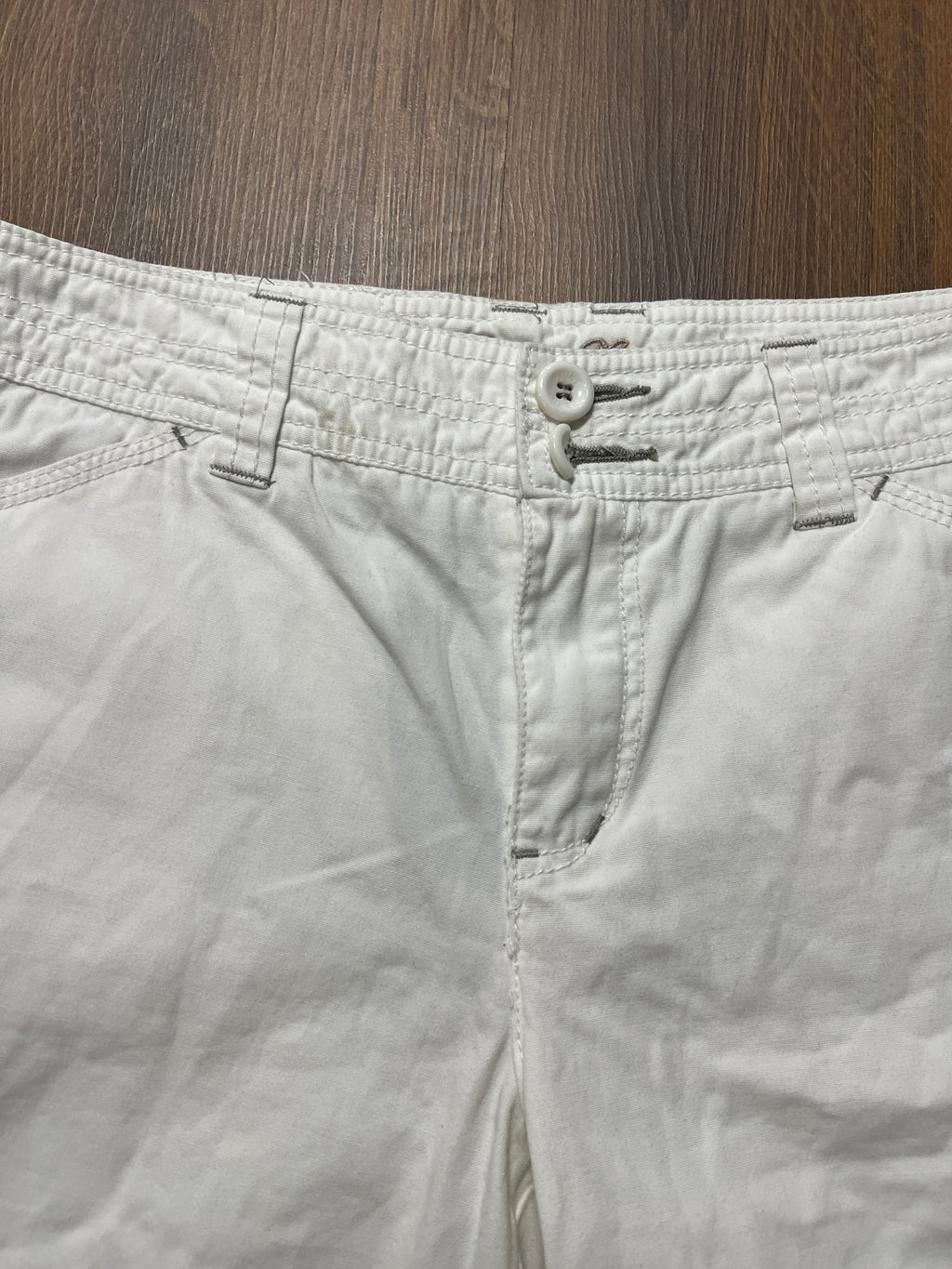 Gap Beige Shorts🙋‍♀️ (32)