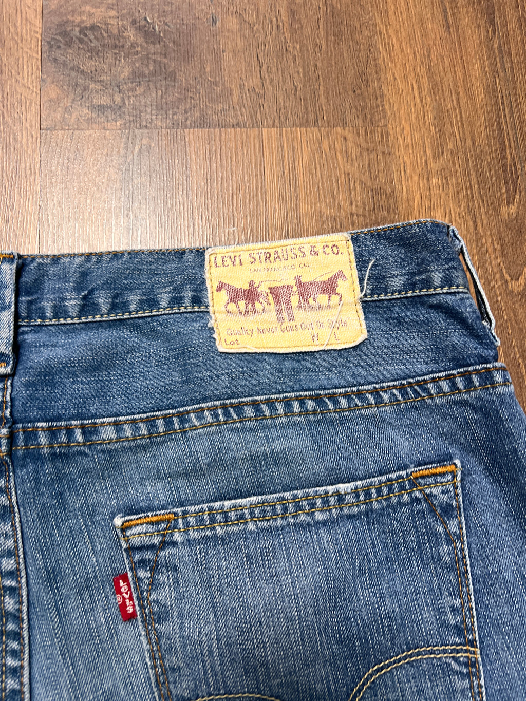 504 Levis jeans(34x30)