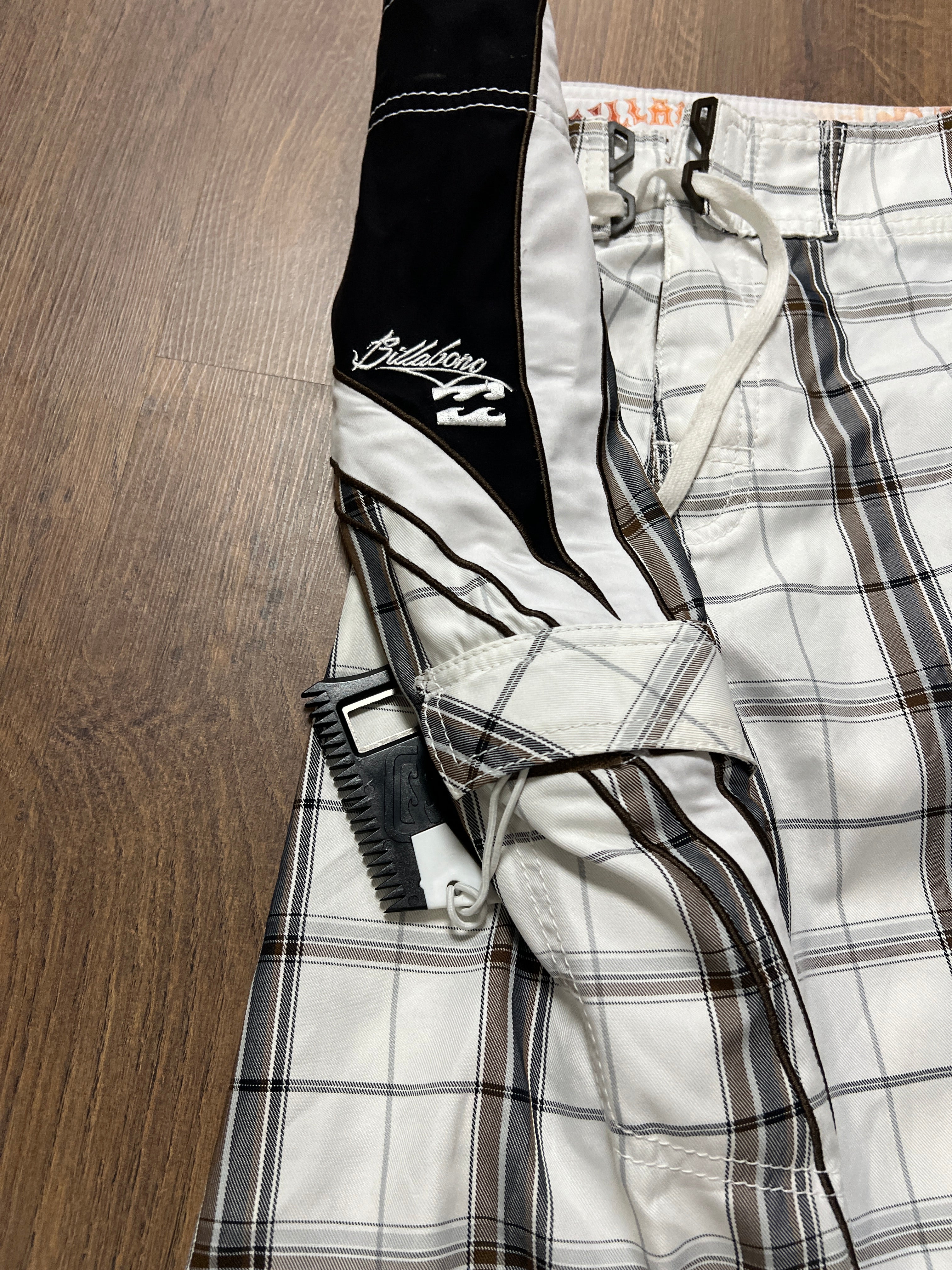 Billabong Sriped Shorts (34)