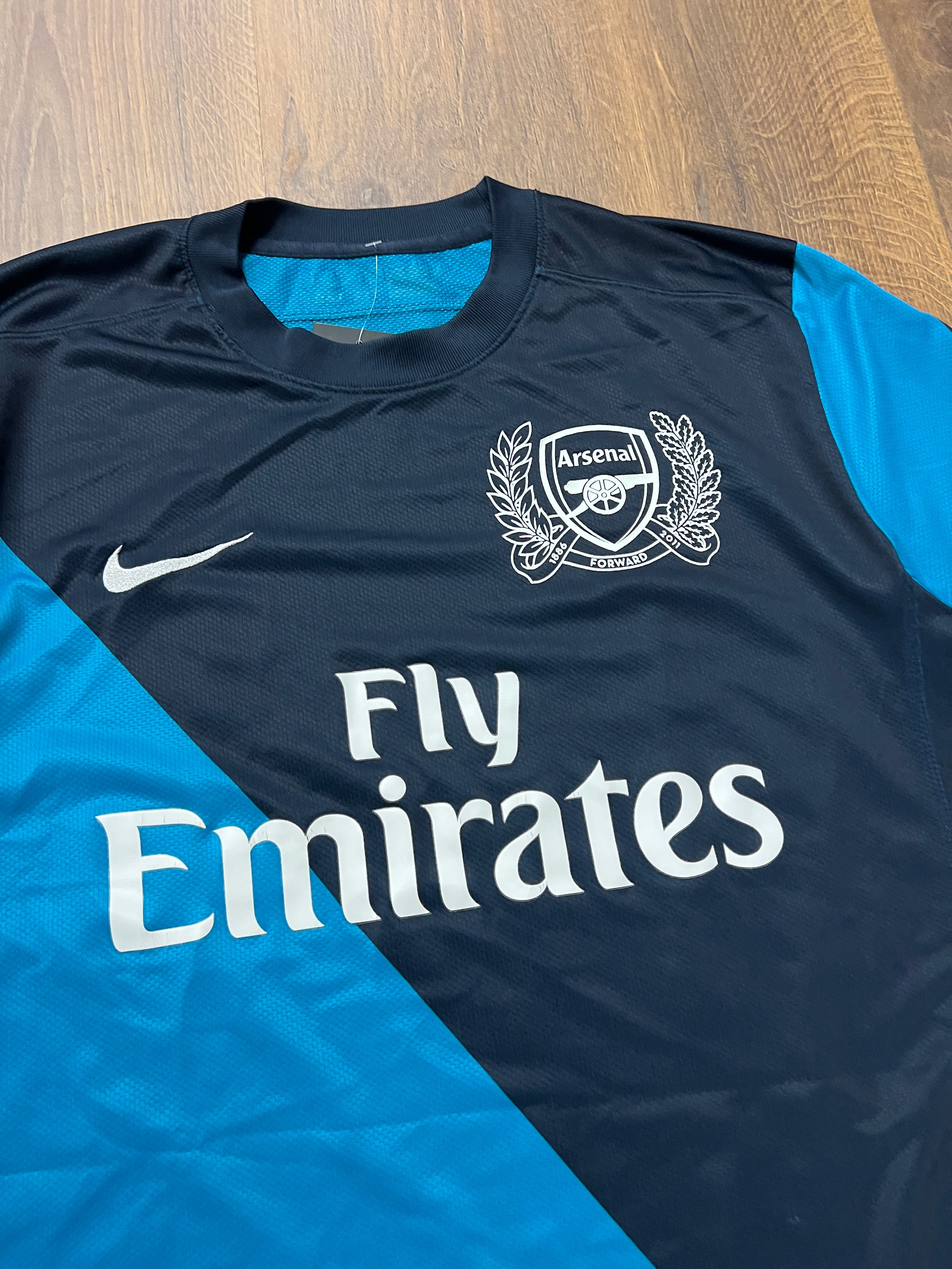 Arsenal 2011/12 Away Jersey (L)