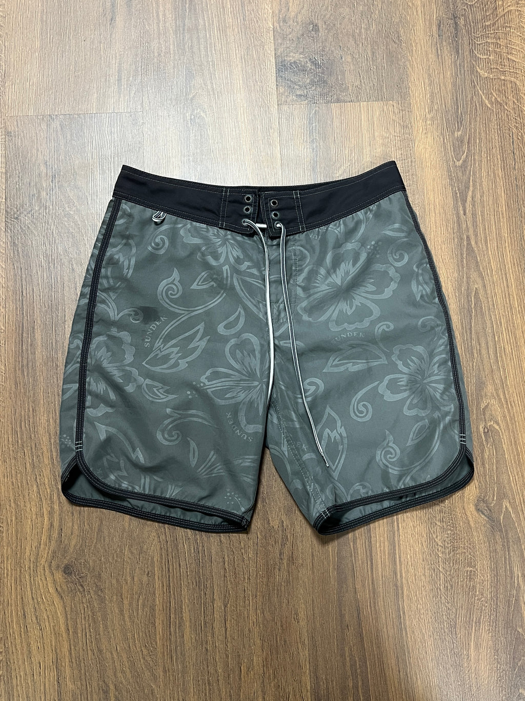 Sundek Flower Boardshorts (32)