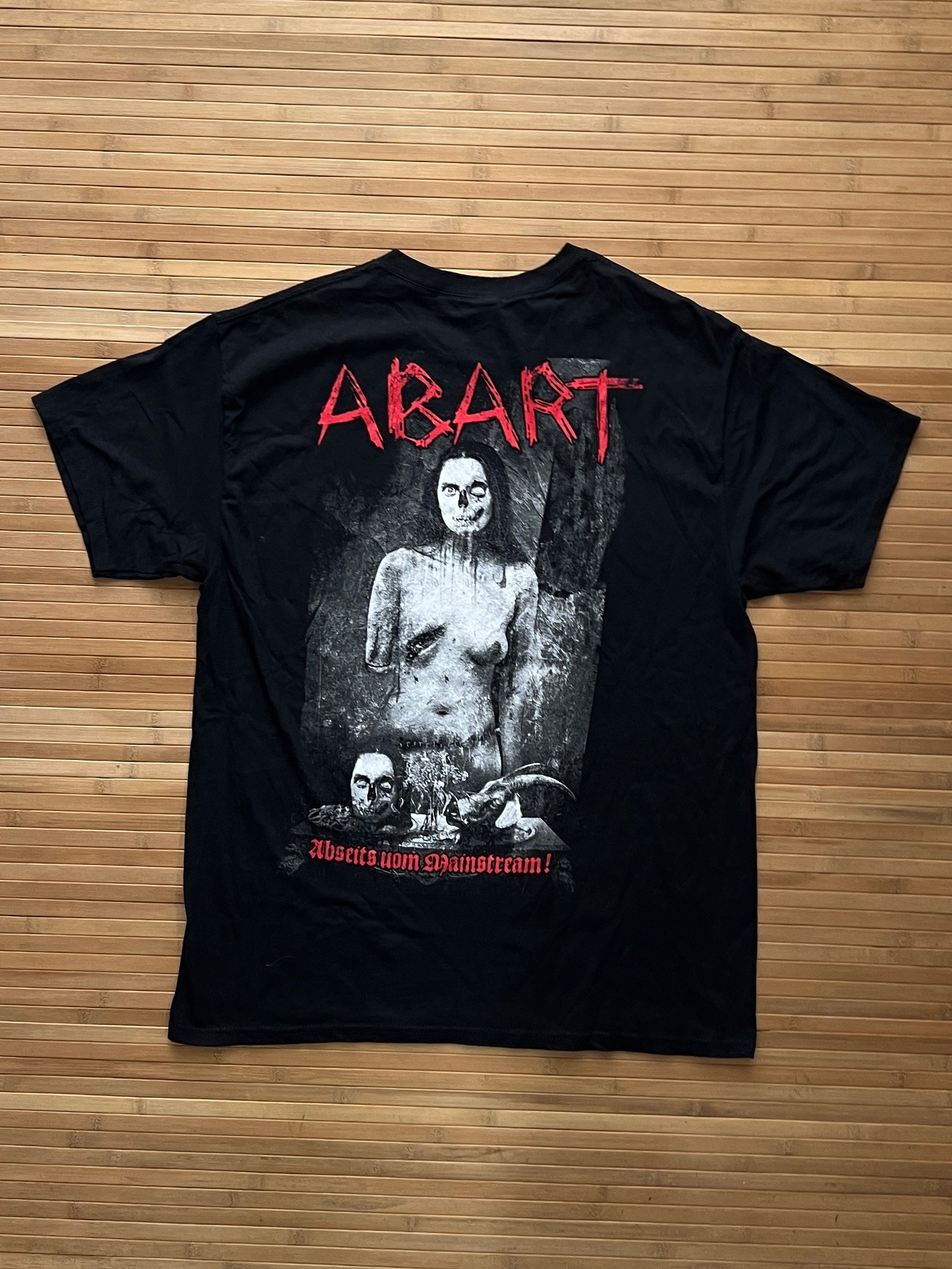 Oisrogon Goth Tshirt (XL)