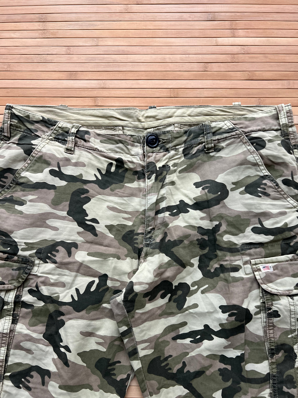 Camo Cargo Shorts (38)