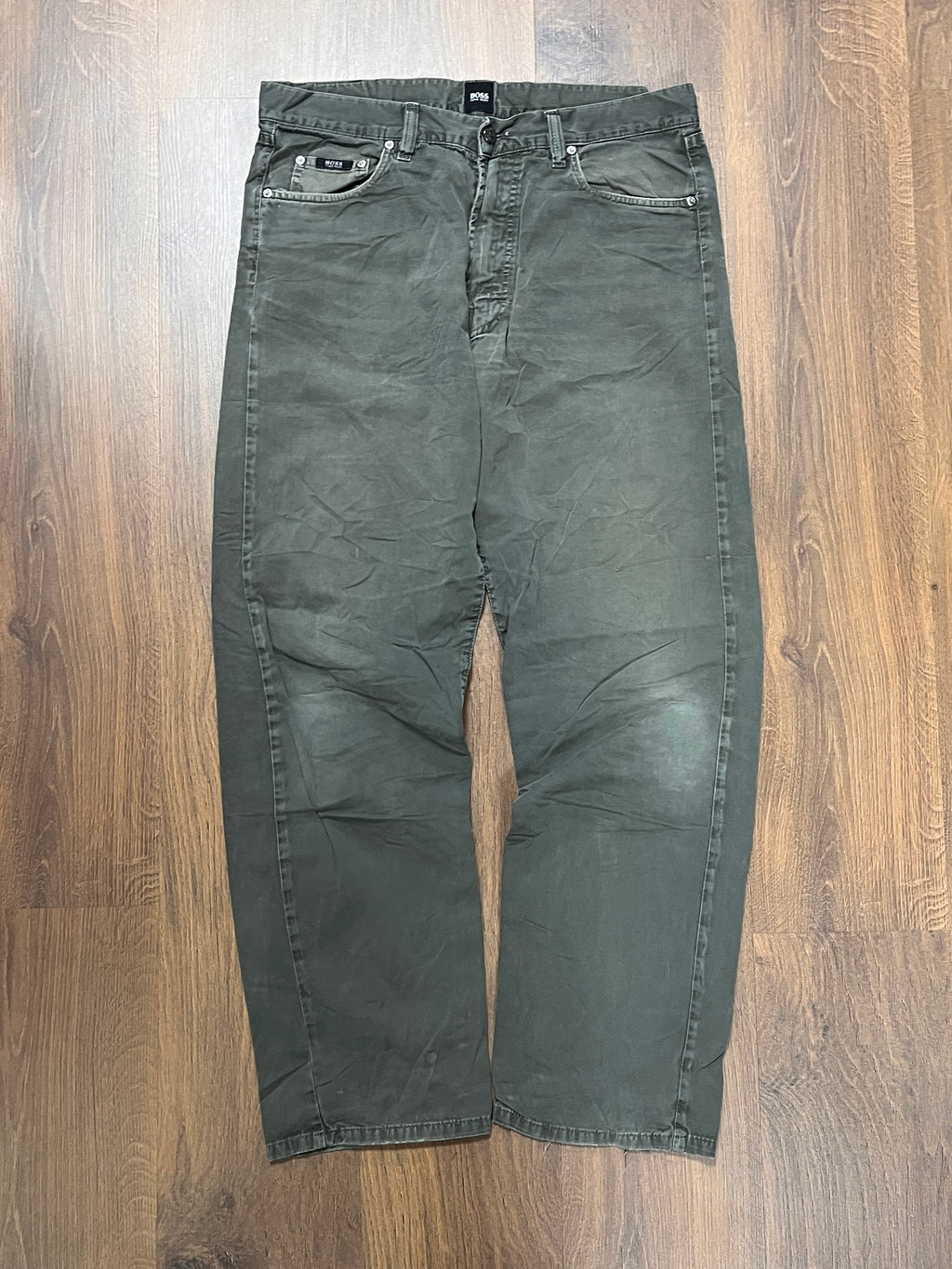 Huggo Boss Distressed Jeans(34x30)