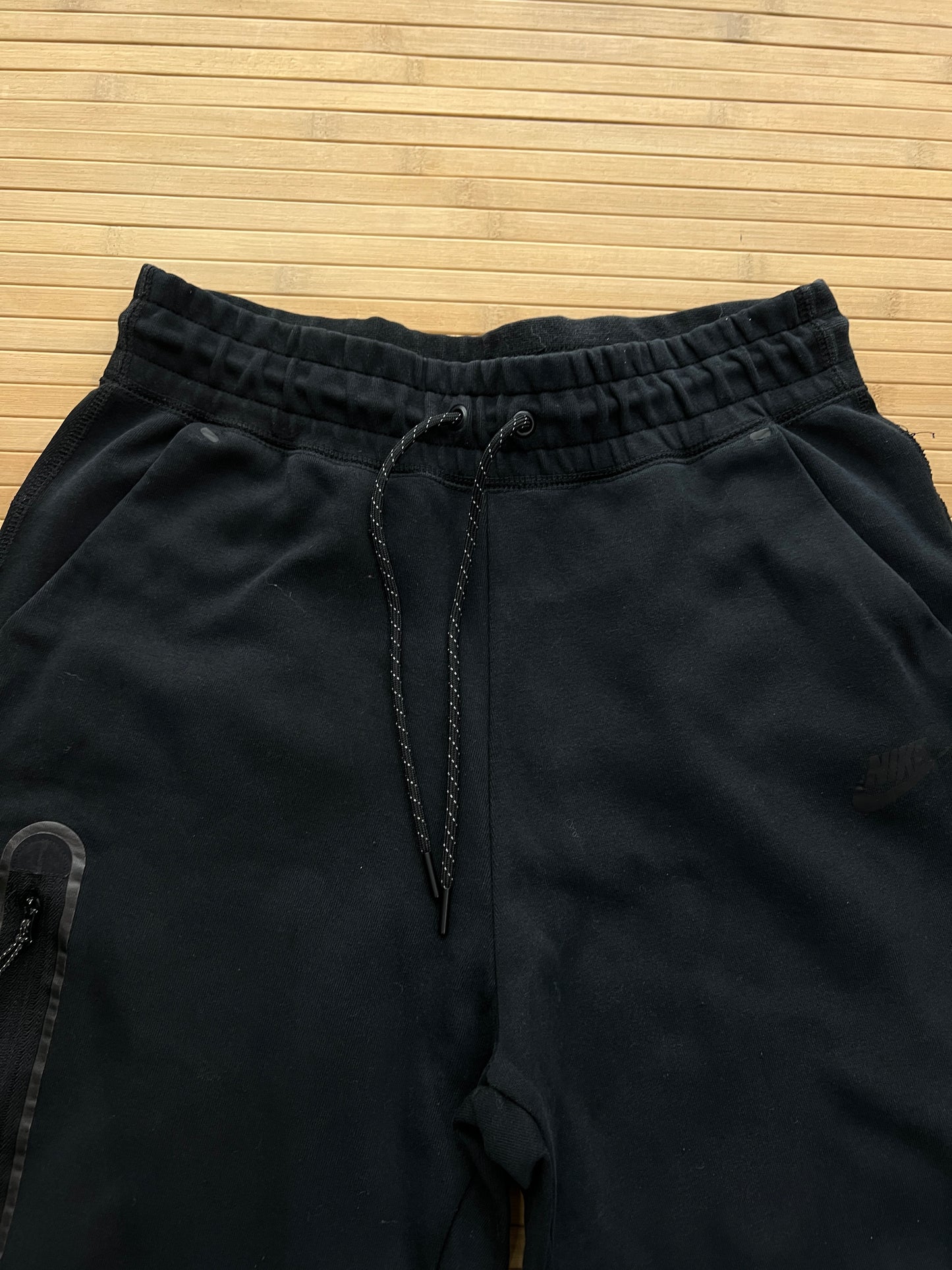 Nike Tech Fleece Bottoms (S)