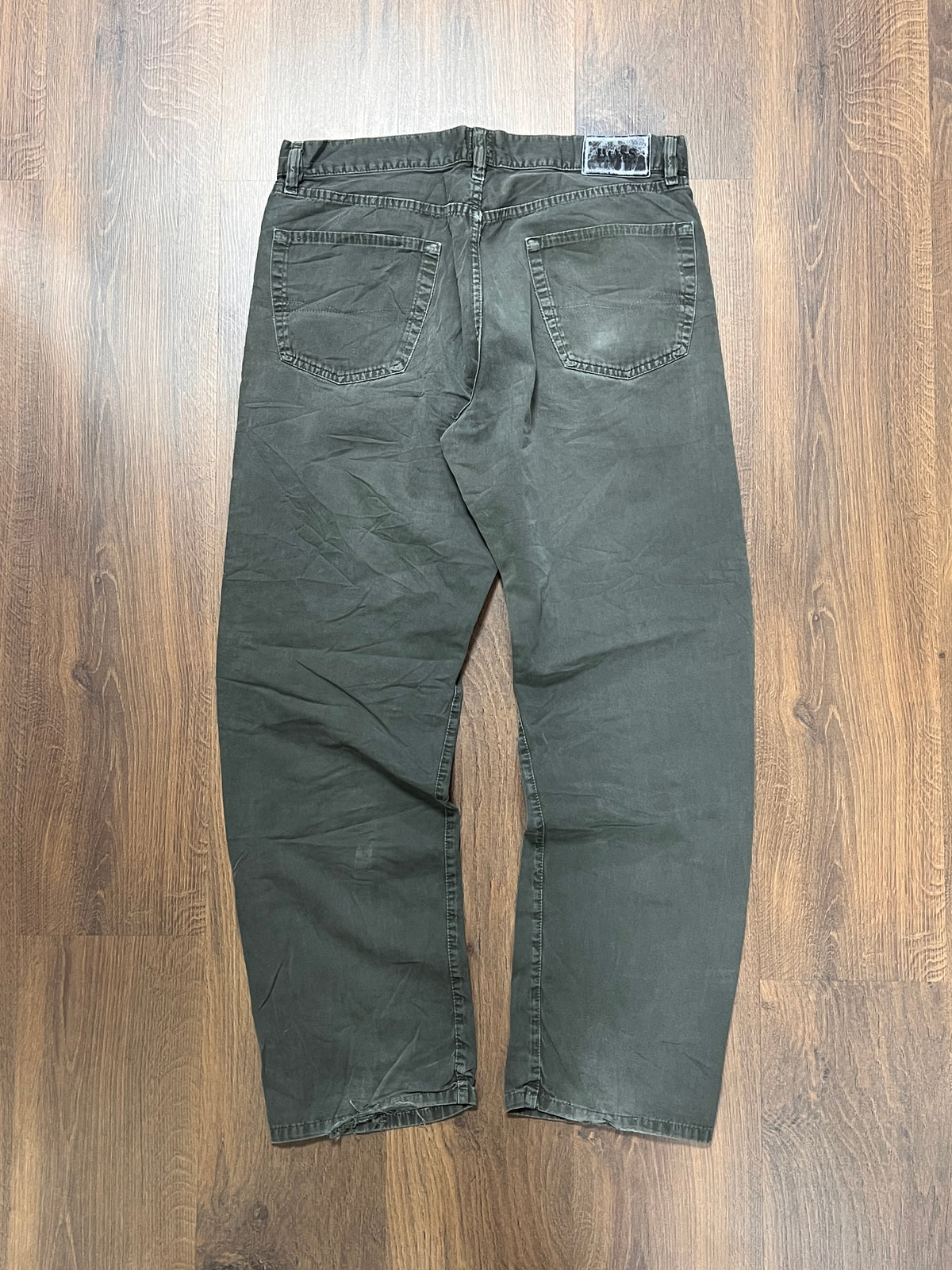 Huggo Boss Distressed Jeans(34x30)