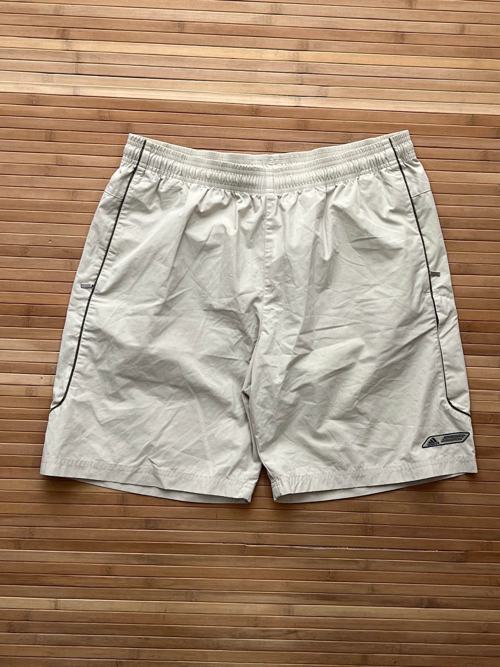 90s Adidas Shorts(M)