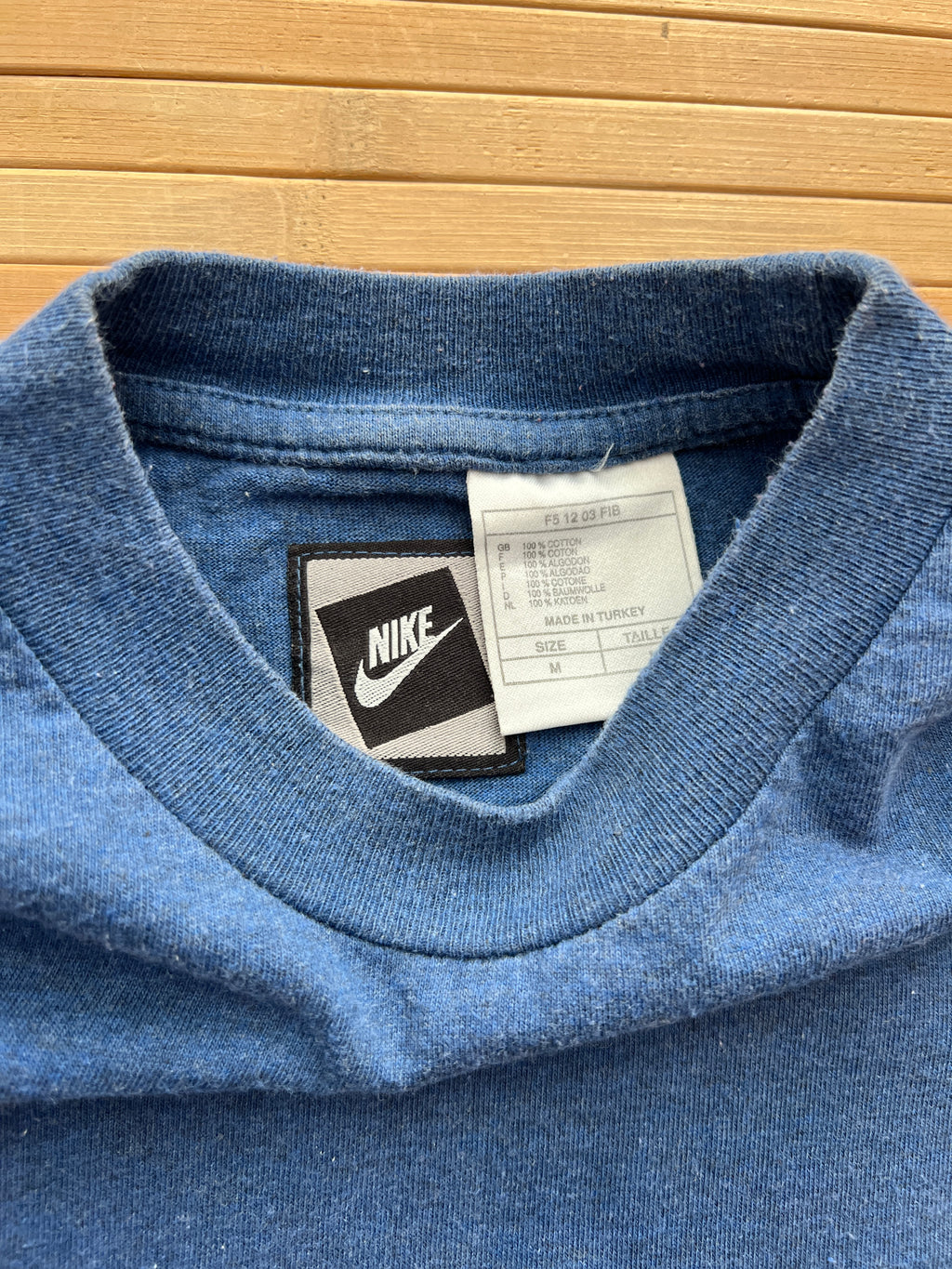 Nike 90s logo Tshirt(L)