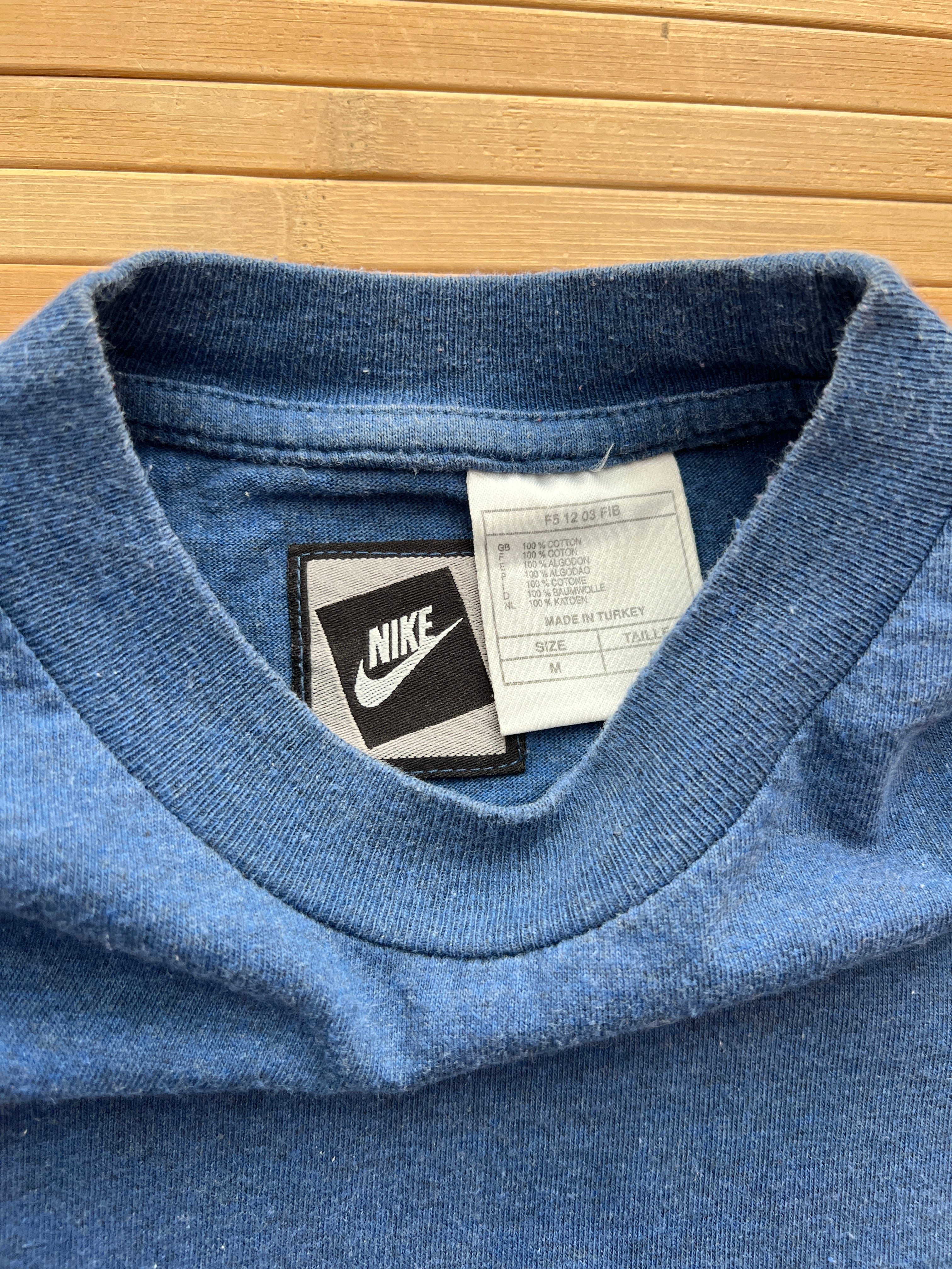 Nike 90s logo Tshirt(L)