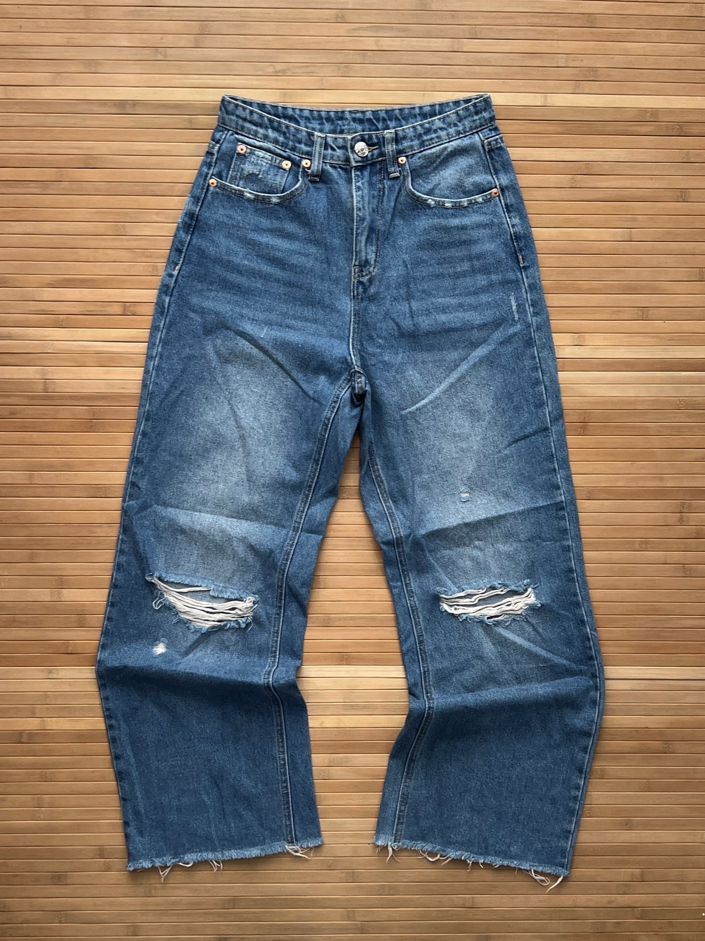 Baggy Ripped Jeans (28x32)