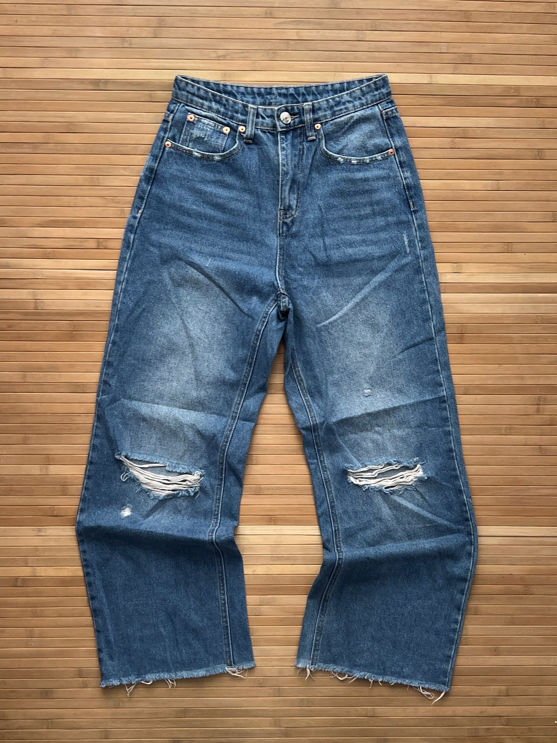 Baggy Ripped Jeans (28x32)