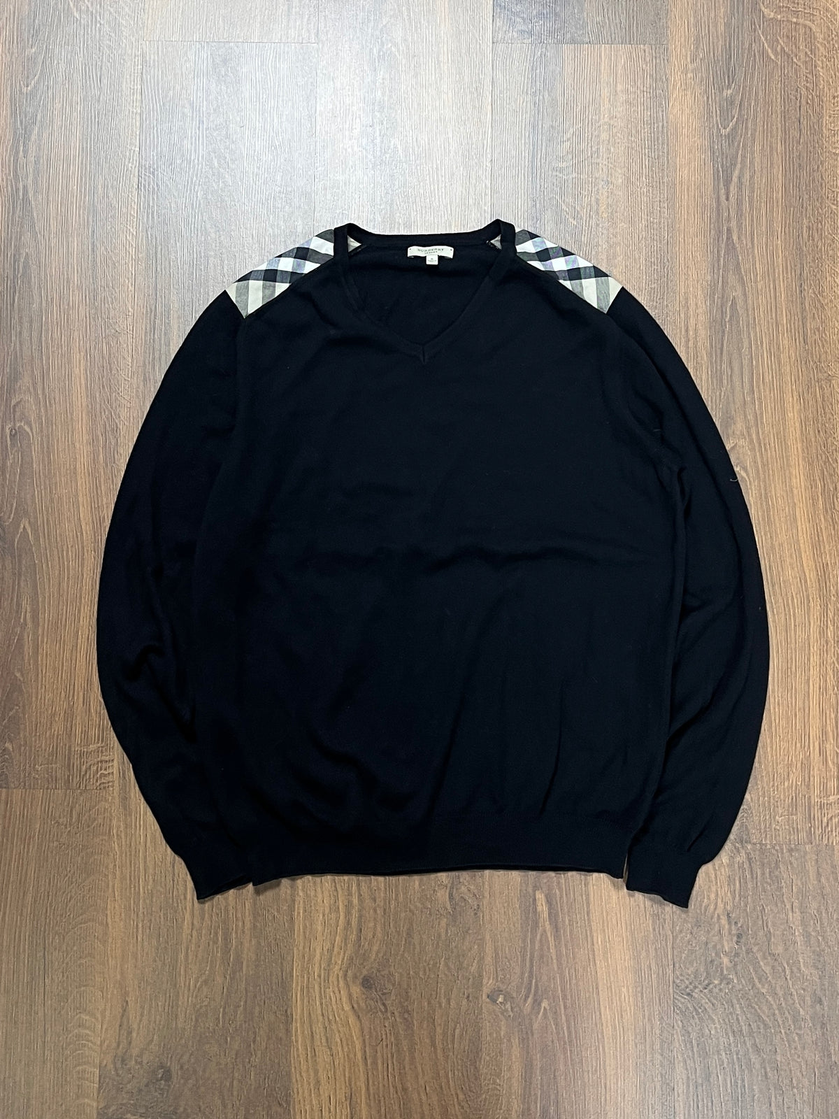 Burberry Wool Sweater (M)