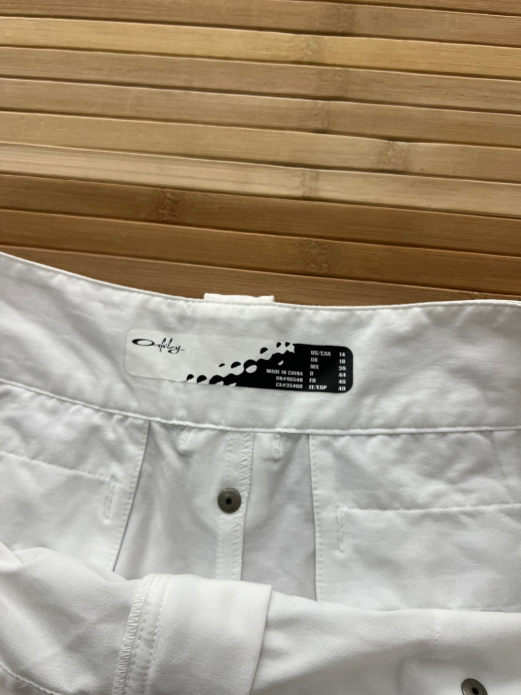 Brand New Oakley Shorts (36)