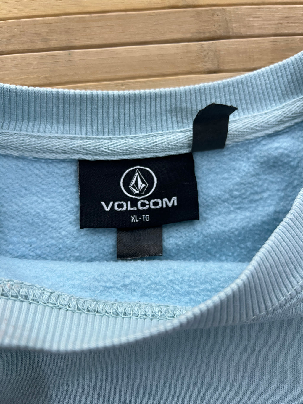 Volcom Sweater (XL)