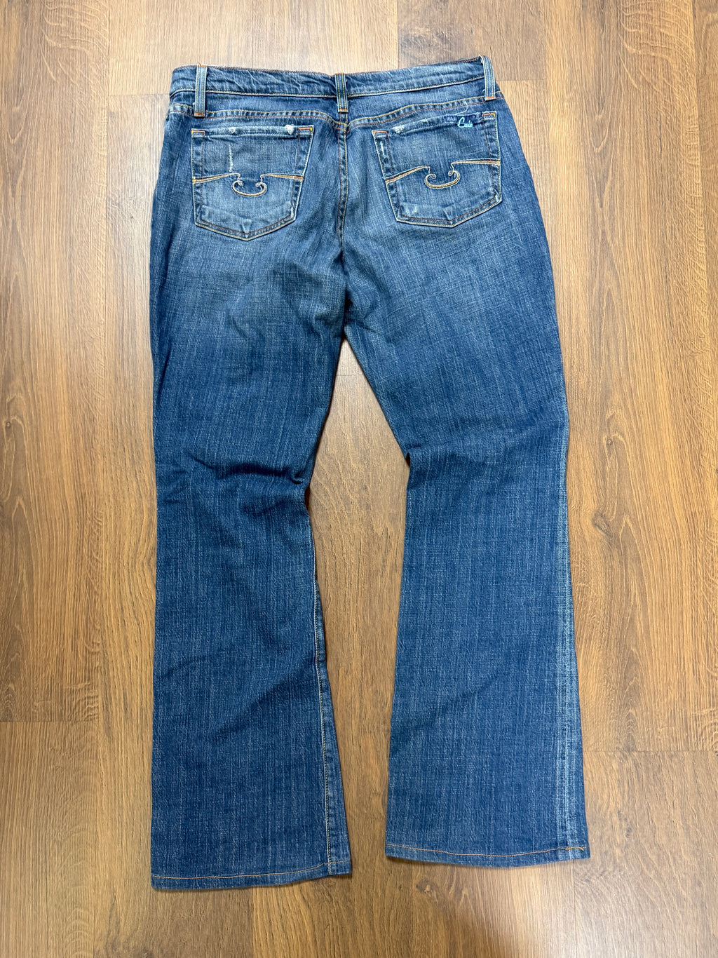 Blue Cult Flared Jeans 💁🏼‍♀️ (32x31)