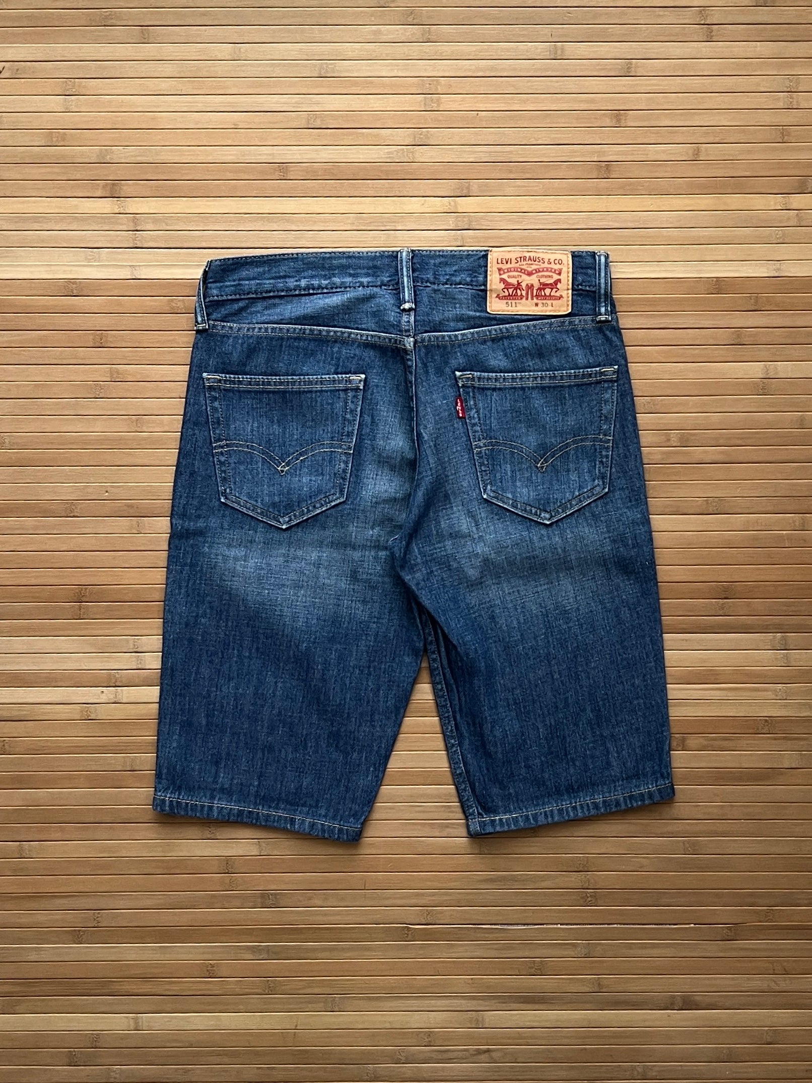 Levis Shorts(30)
