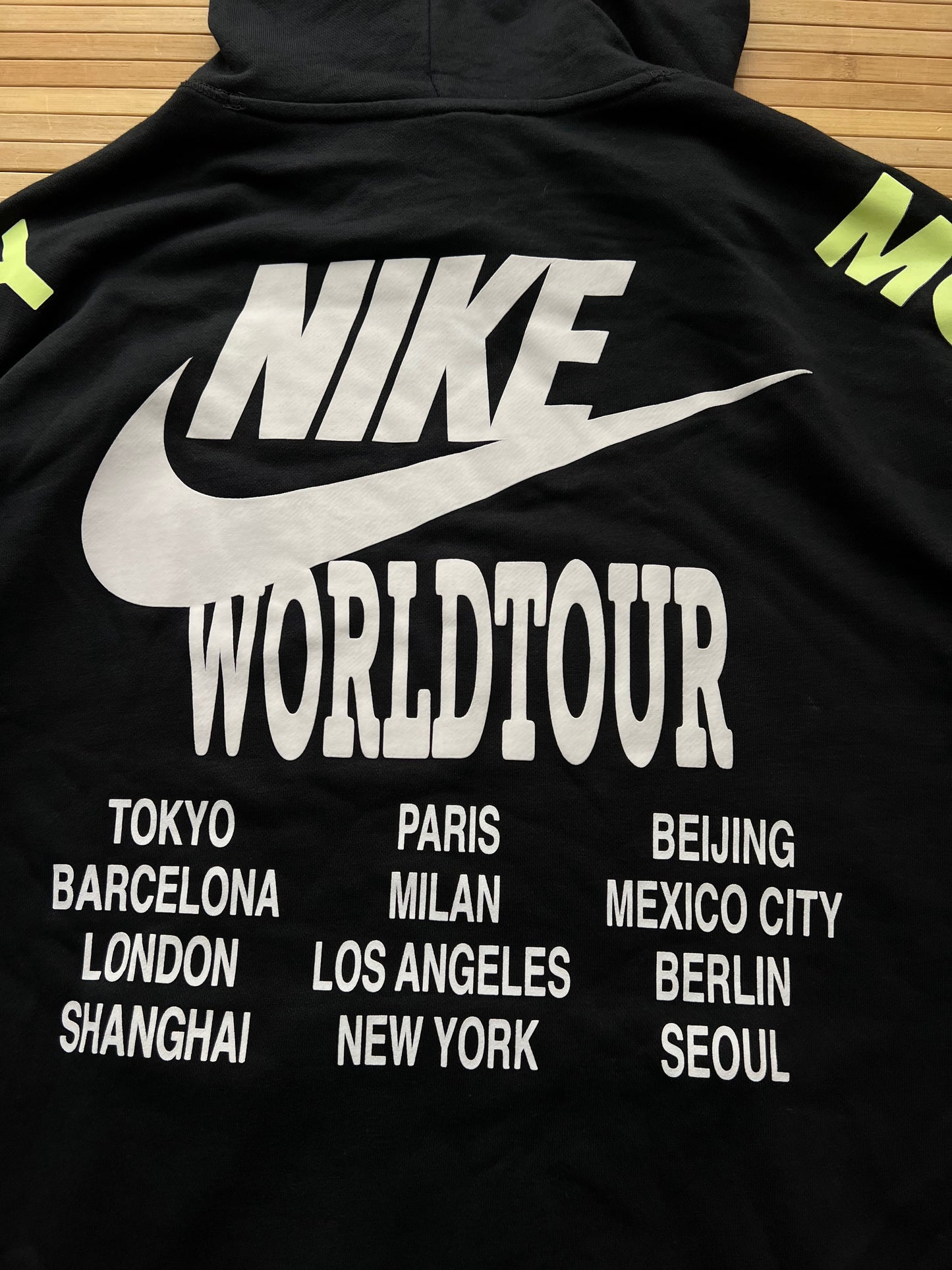 Nike World Tour Hoodie (2XL)