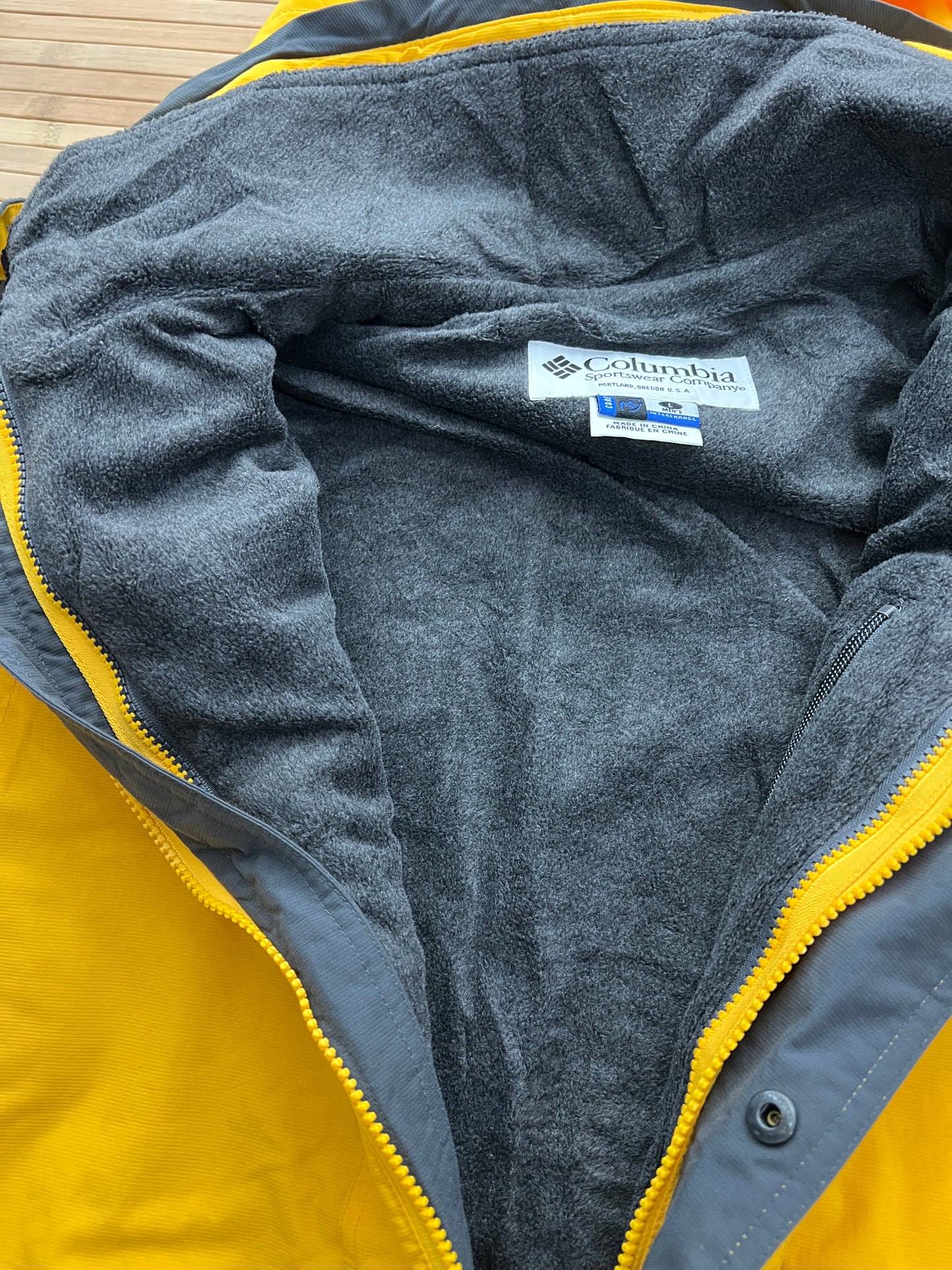 Columbia 2 in 1 Jacket (XL)