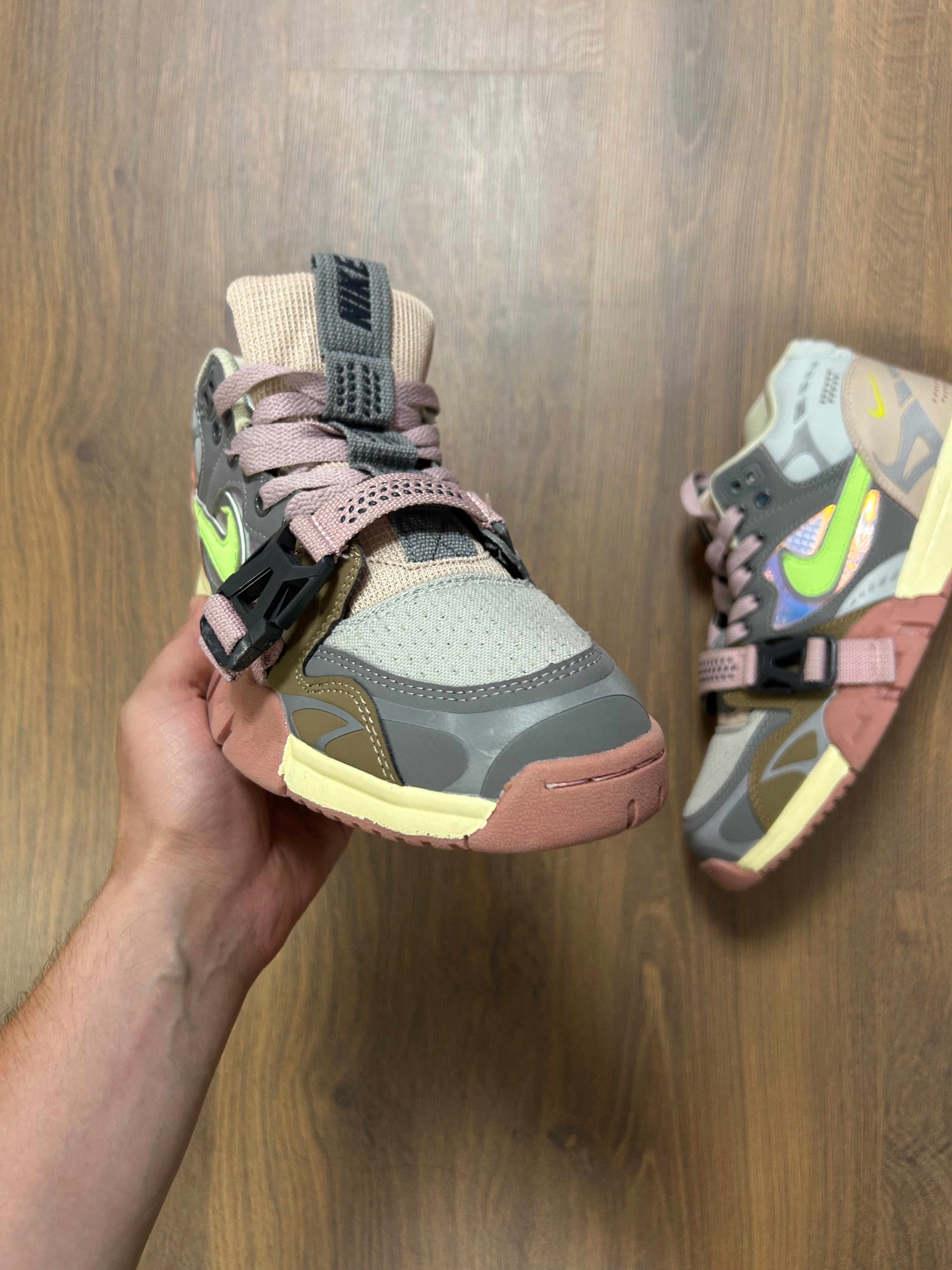 Brand New Nike Air Trainer 1 SP(41)