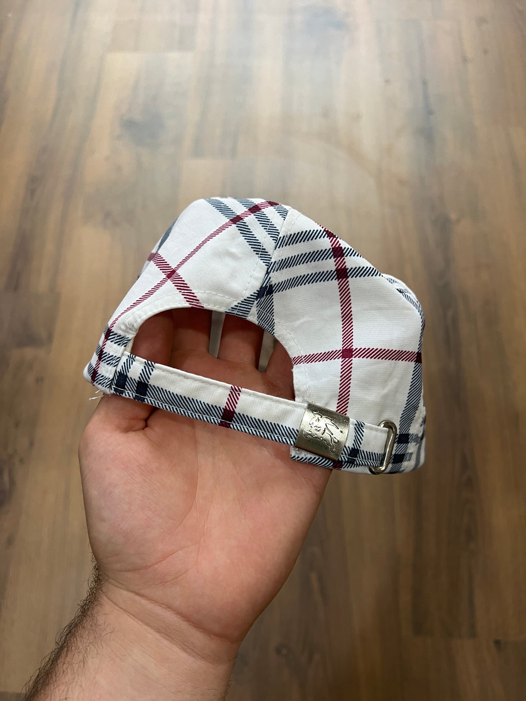 Burberry Hat (one size)