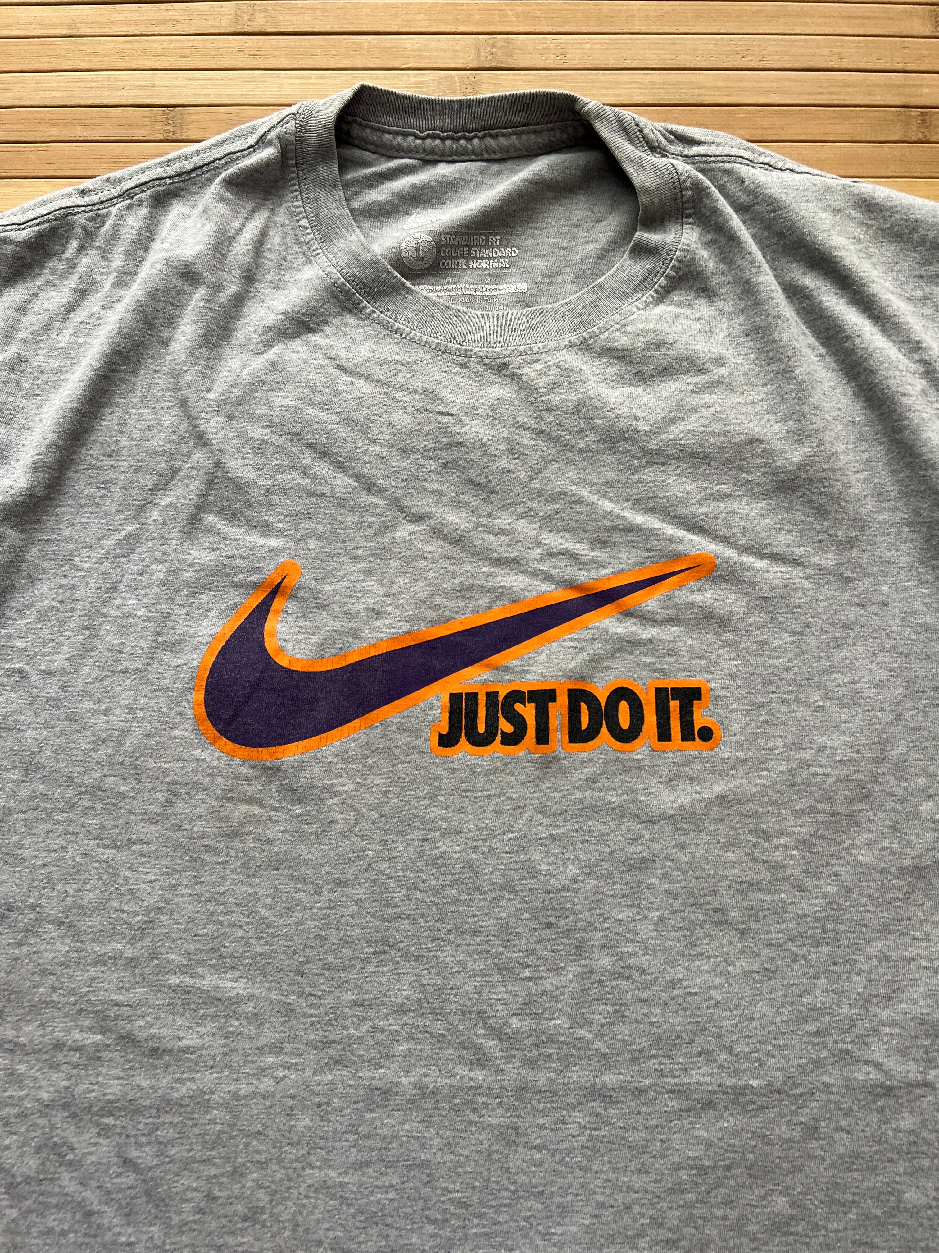 Just Do It Nike Tee (L)