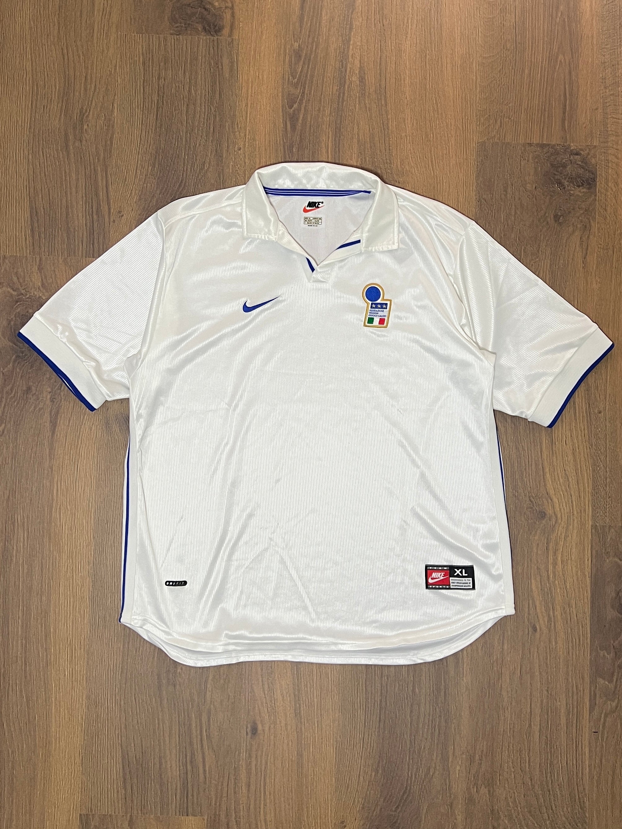 Italy 1997-98 Away Jersey (XL)