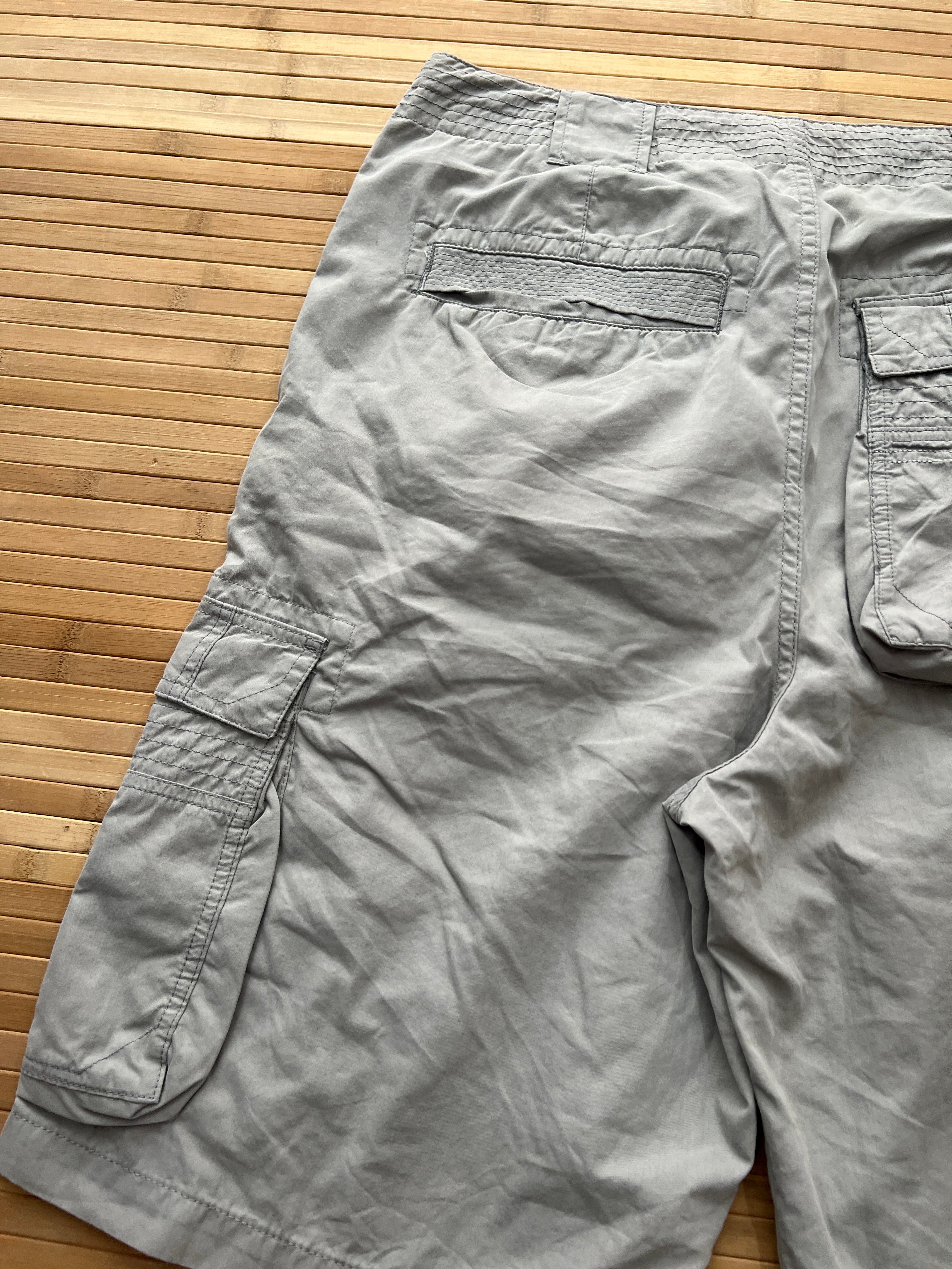RocaWear Cargo Shorts (36)