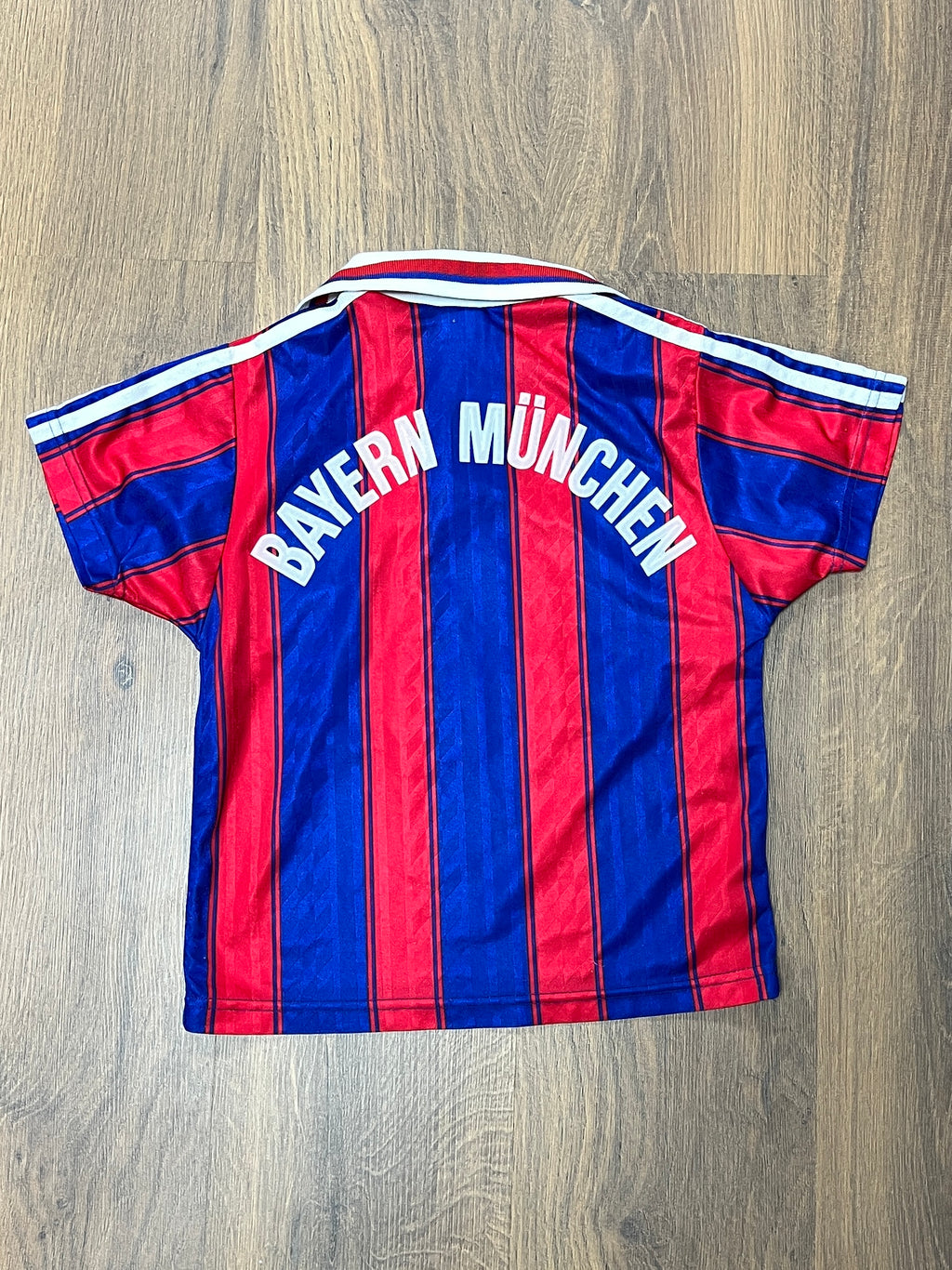 Bayern Munchen 1995-97 Crop Top🙋‍♀️(Xs)