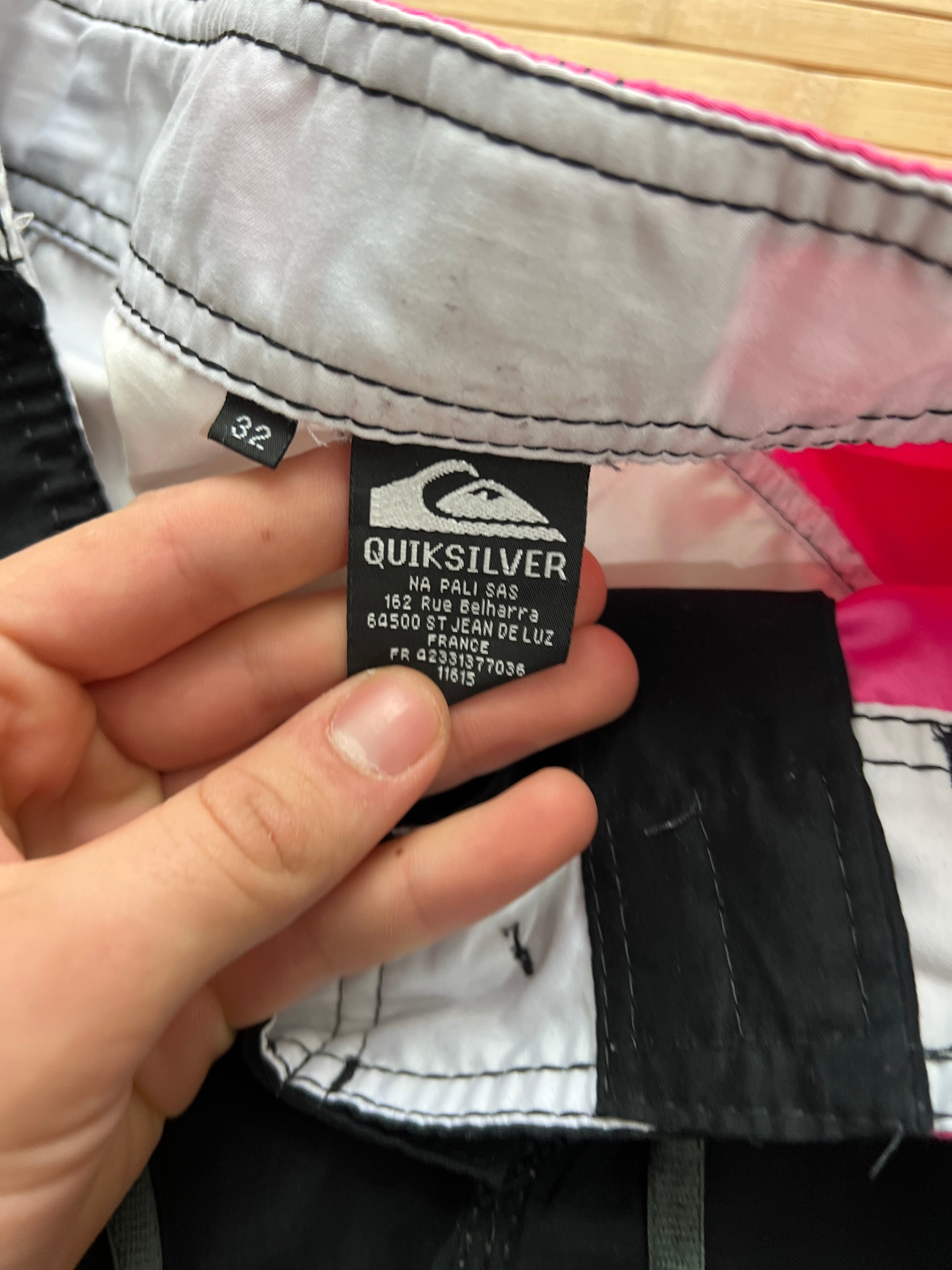 QuickSilver Surf Shorts (34)