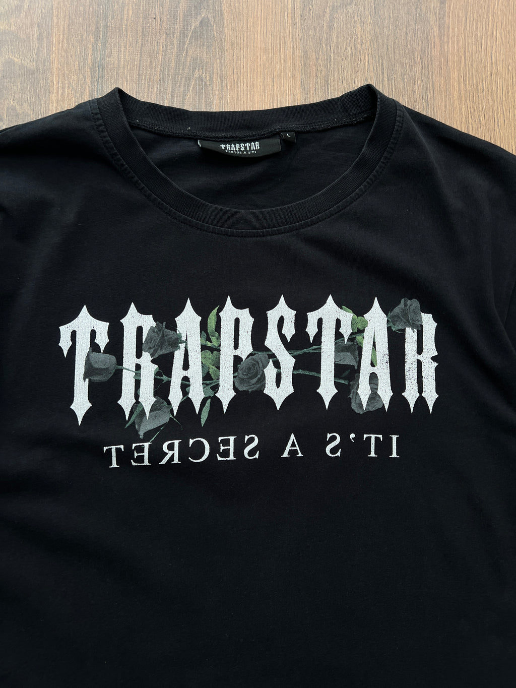 Trapstar Roses Tshirt (L)