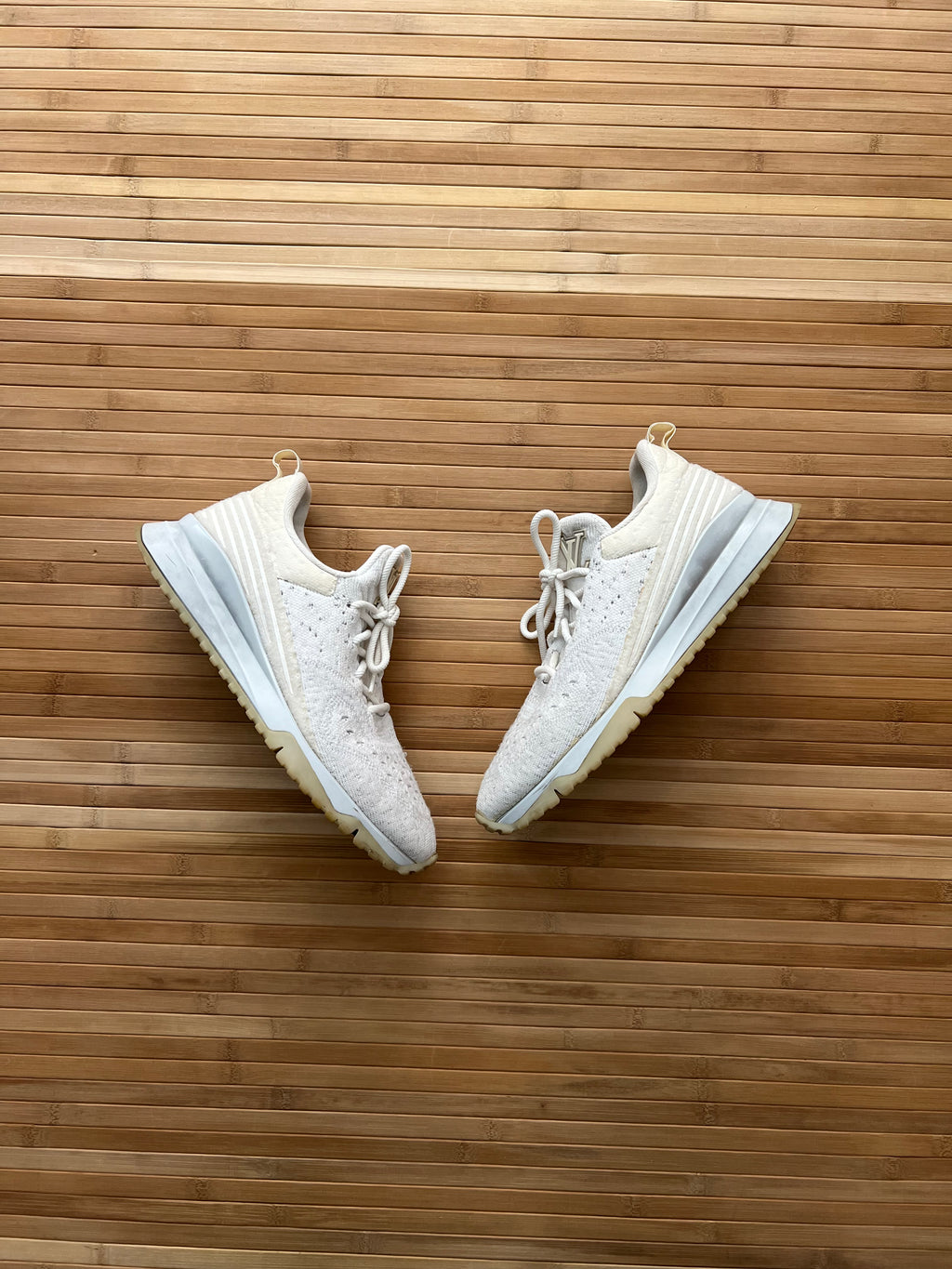 Louis Vuitton Sneakers (44)