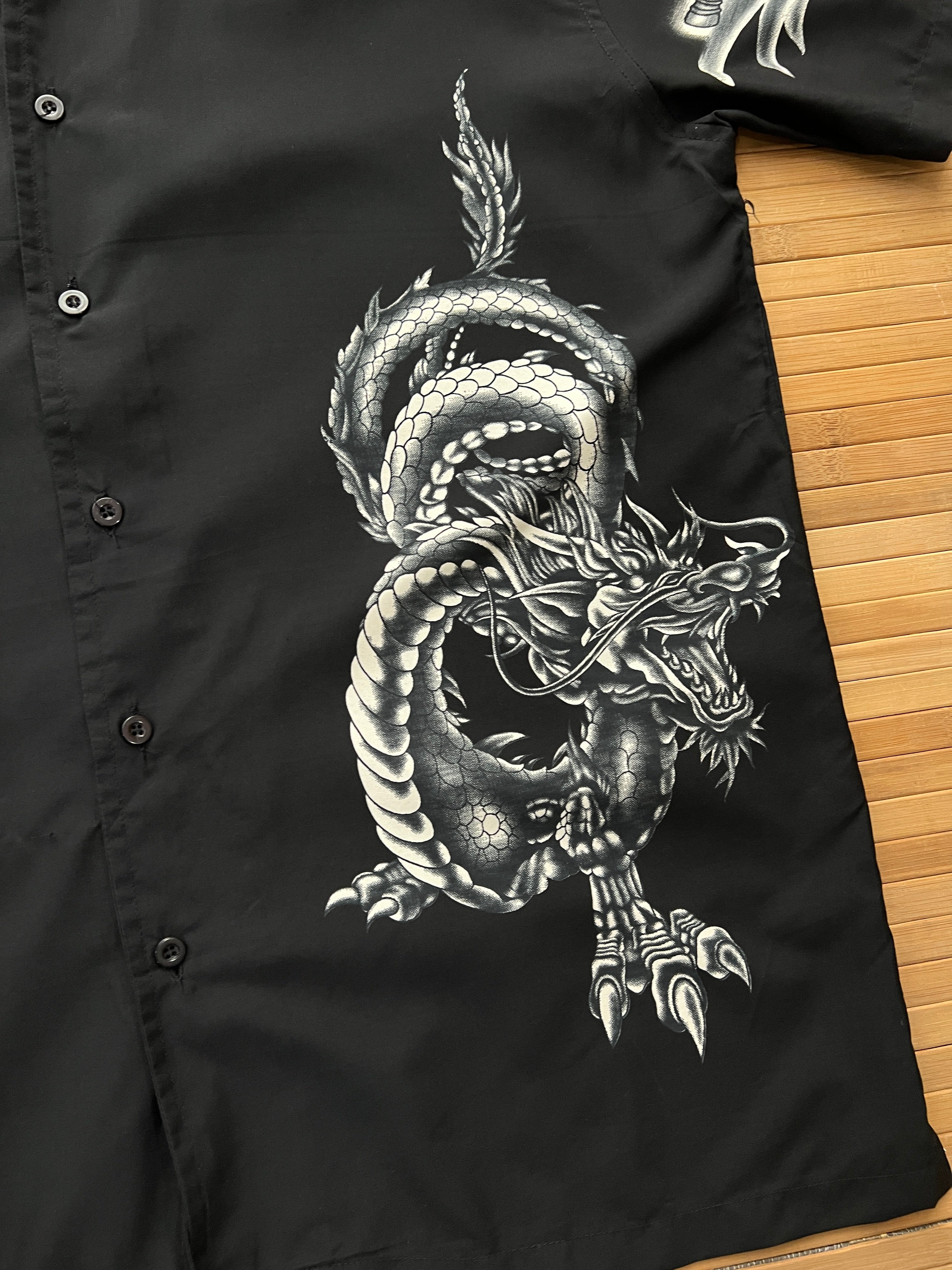 Y2K dragon shirt(L)