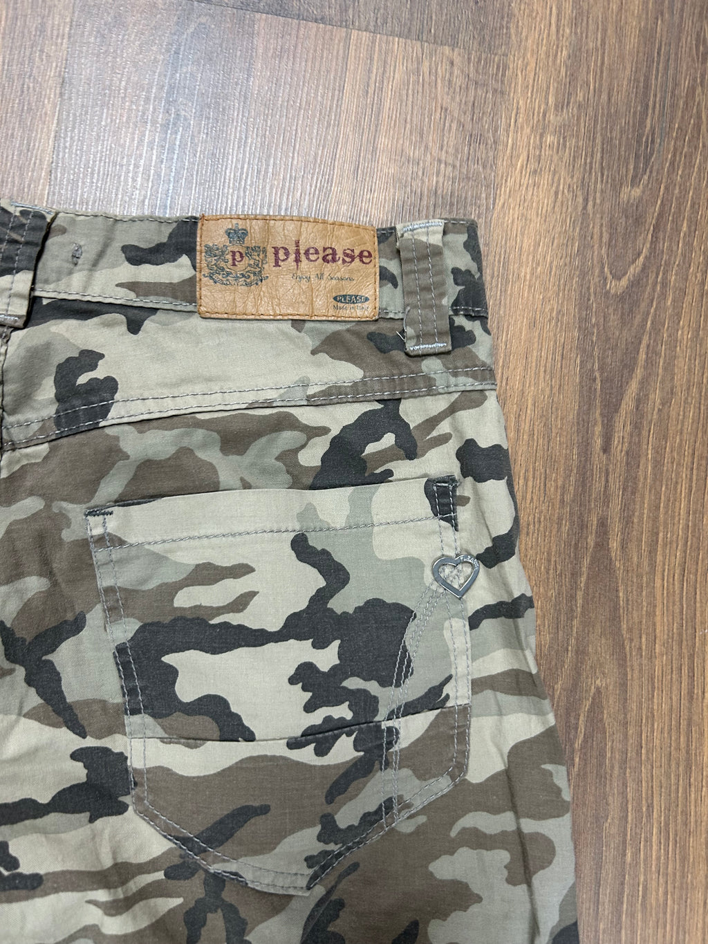 Camo shorts 🙋‍♀️(32)