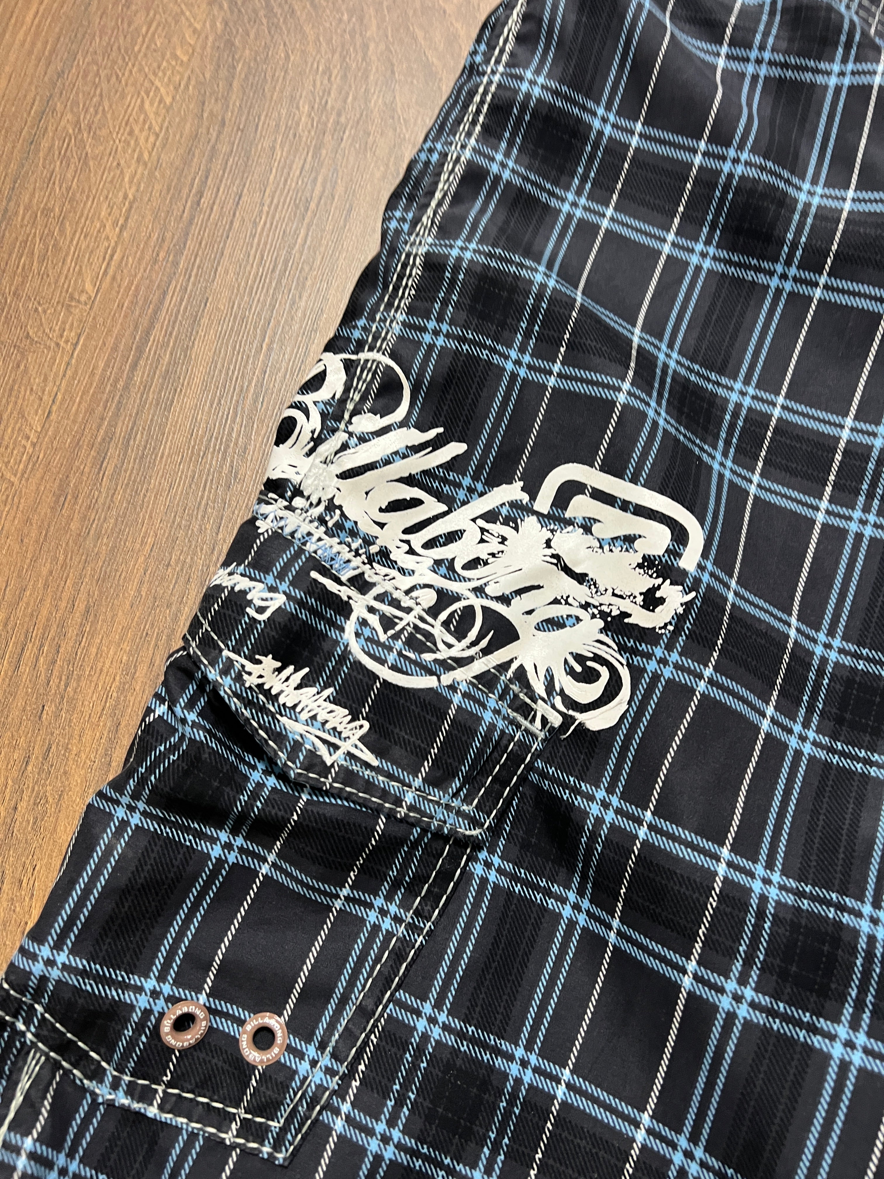 Billabong Striped Shorts (38)