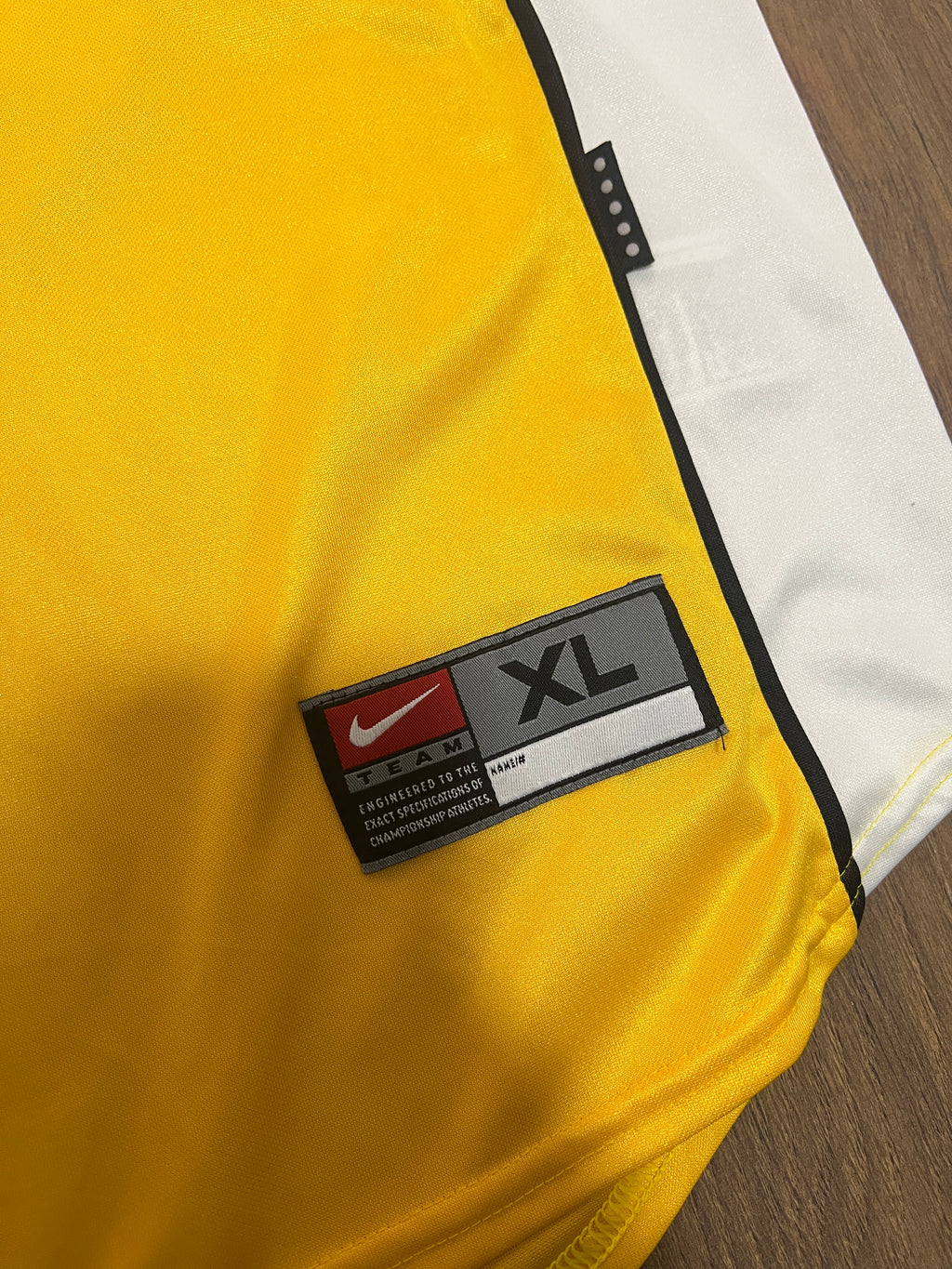 Borussia Dortmund 1998-00 Home Jersey (XL)