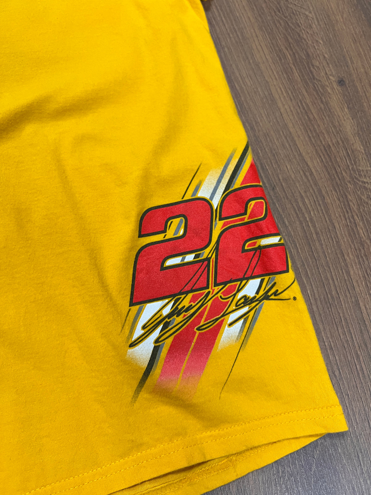 Joey Logano Nascar Tshirt(L)