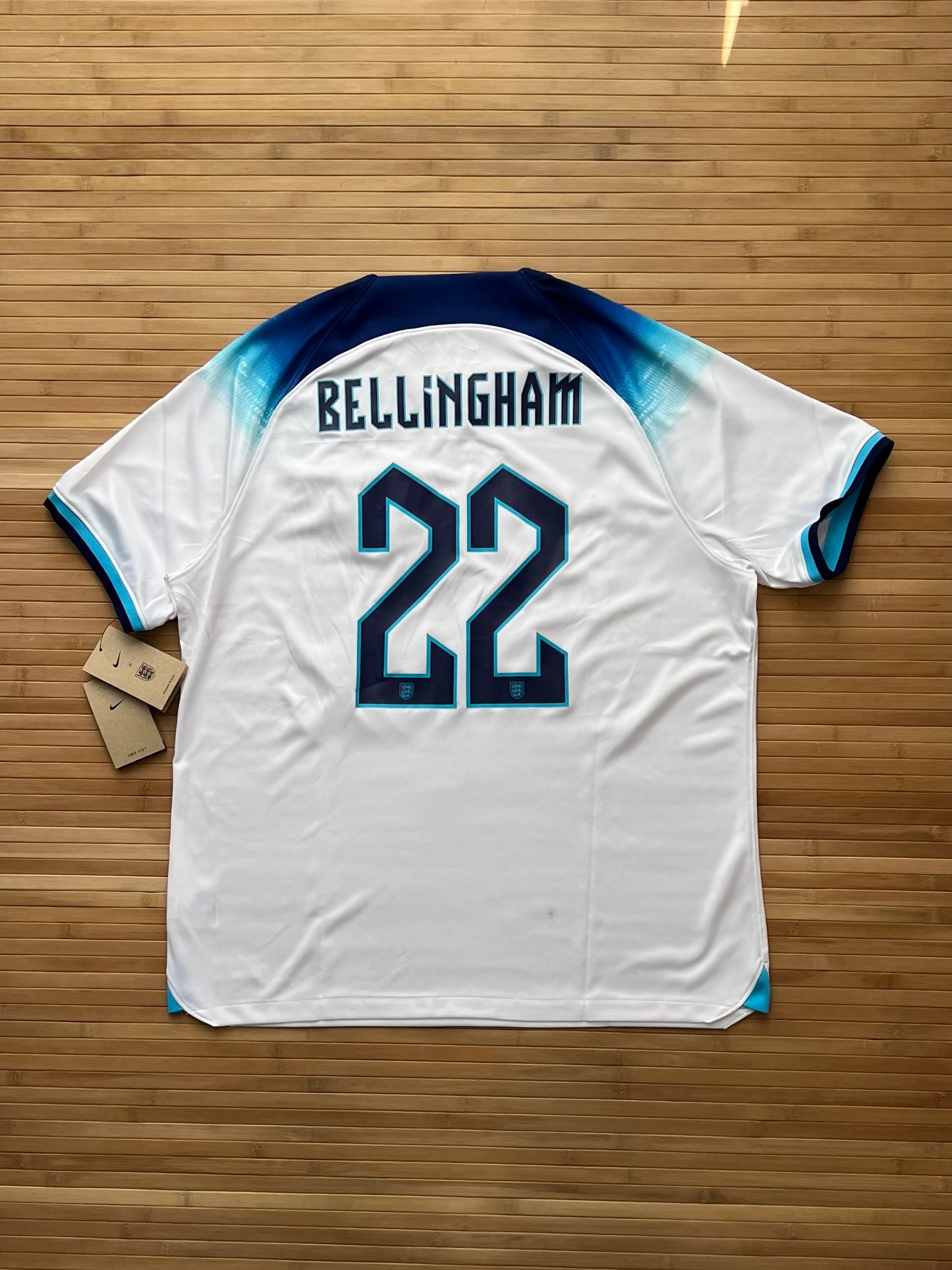 England Bellingham 2022 Home Jersey New with tags (XL)