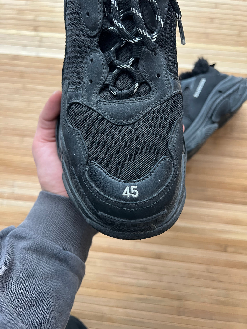 Balenciaga Triple S Limited Fur Edition (45)