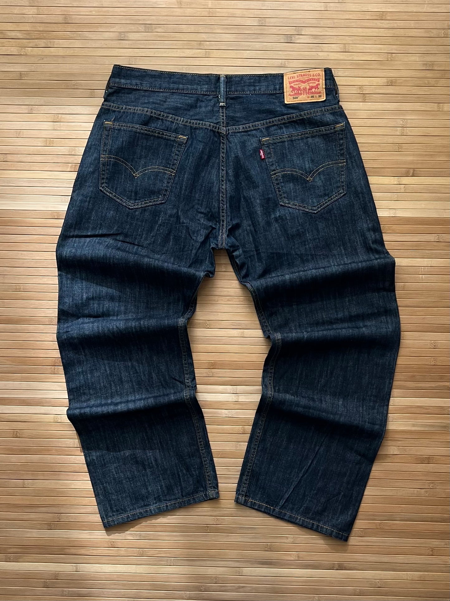 Levis 569 Dark Denim Jeans (36x30)