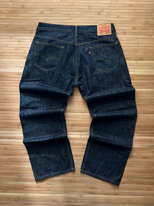 Levis 569 Dark Denim Jeans (36x30)