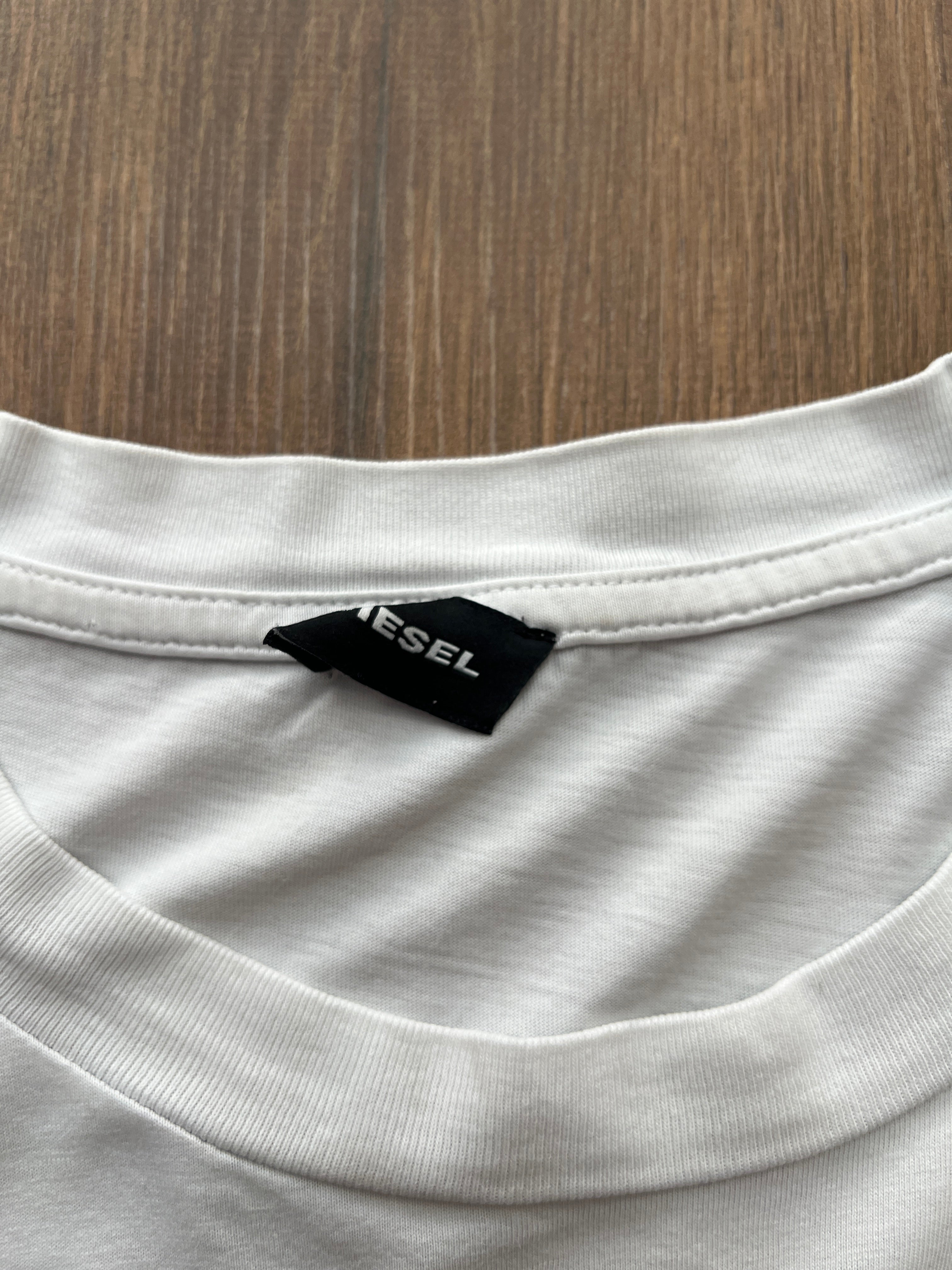 Diesel future tshirt(L)
