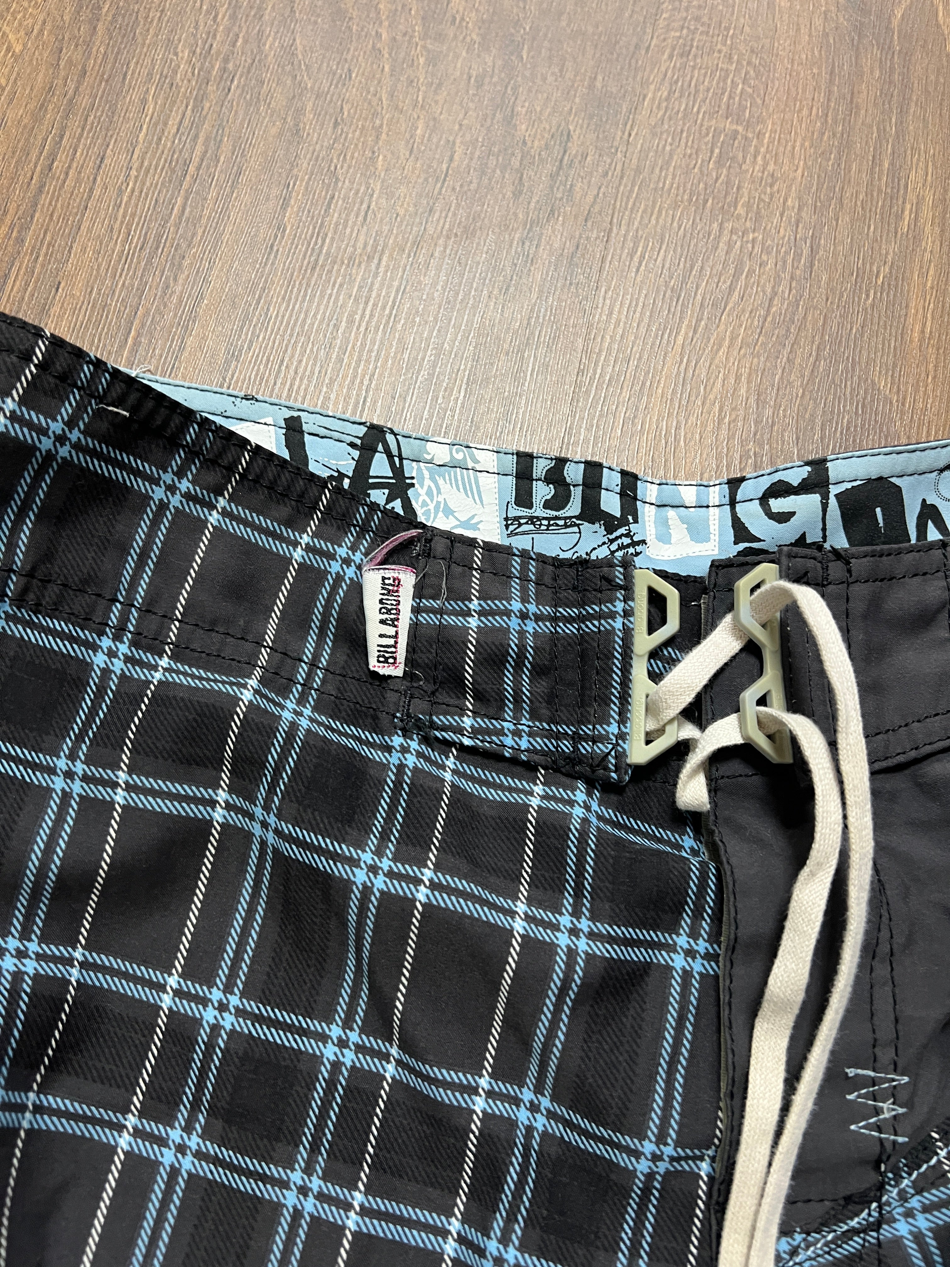 Plaid billabong boardshorts (34)