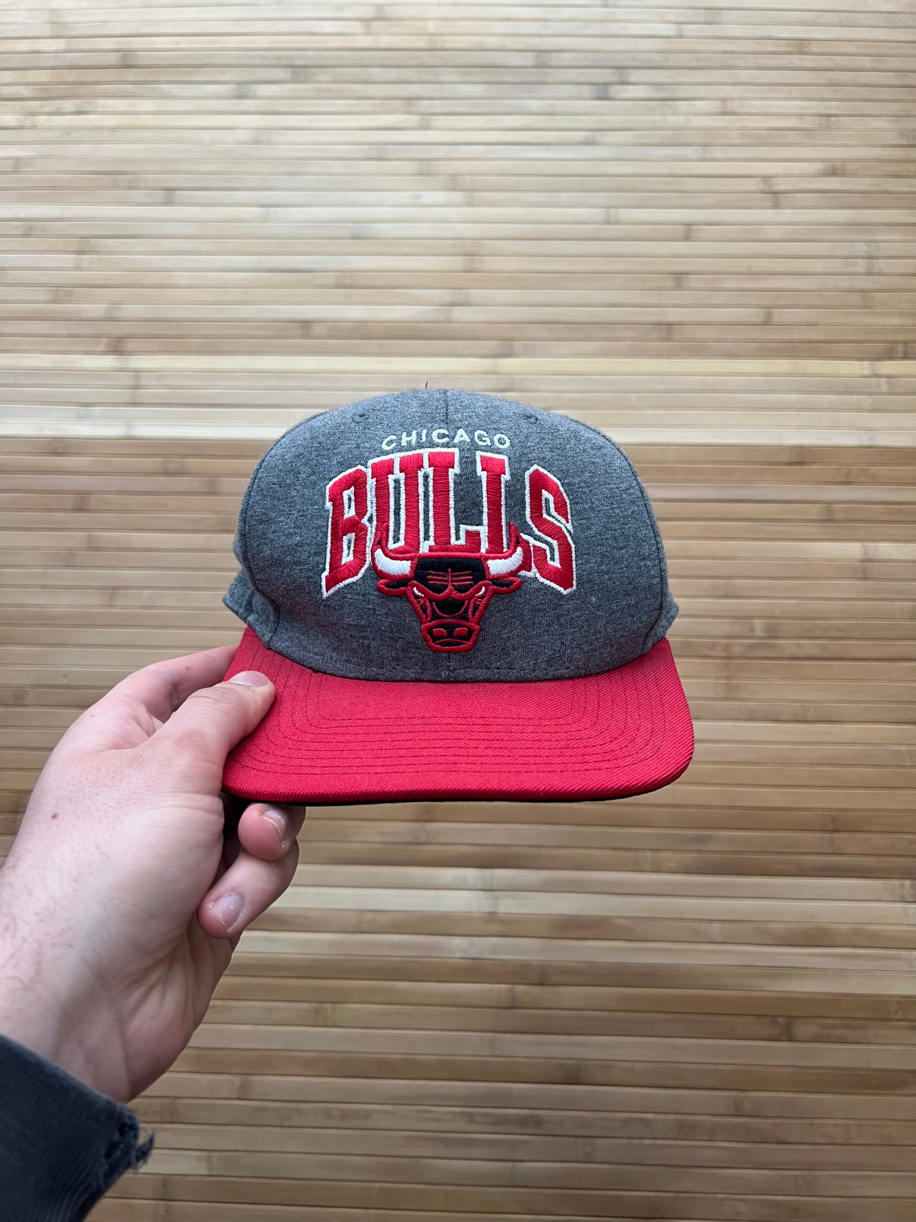 Chicago Bulls Vintage Snap Back Hat (one size)
