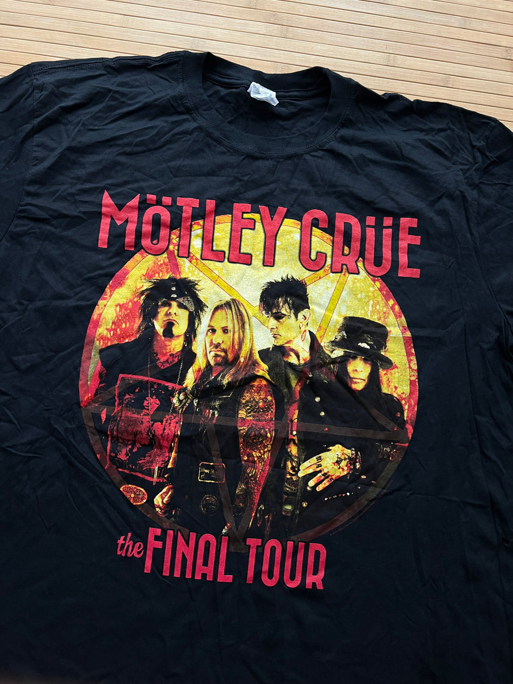 Motlet Crue Vintage T-Shirt (XL)