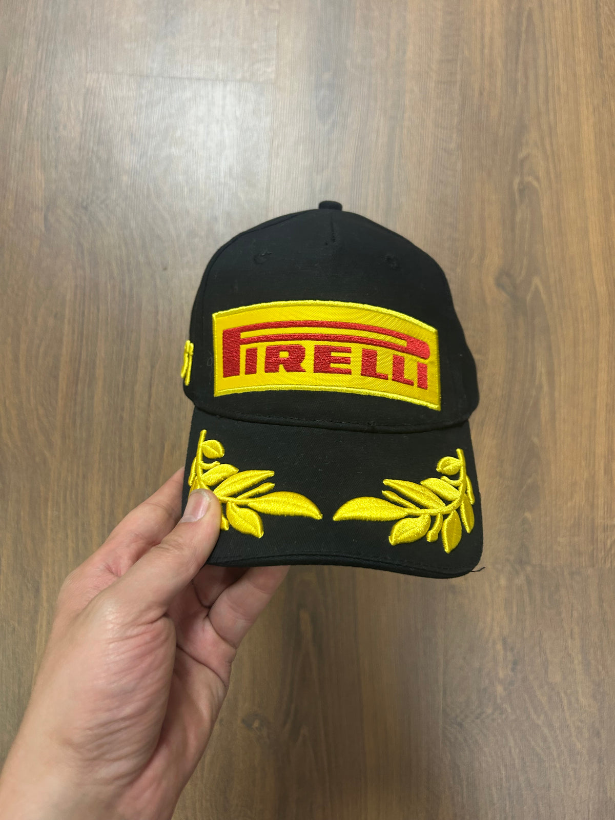 Pirelli Flower Hat (one size)