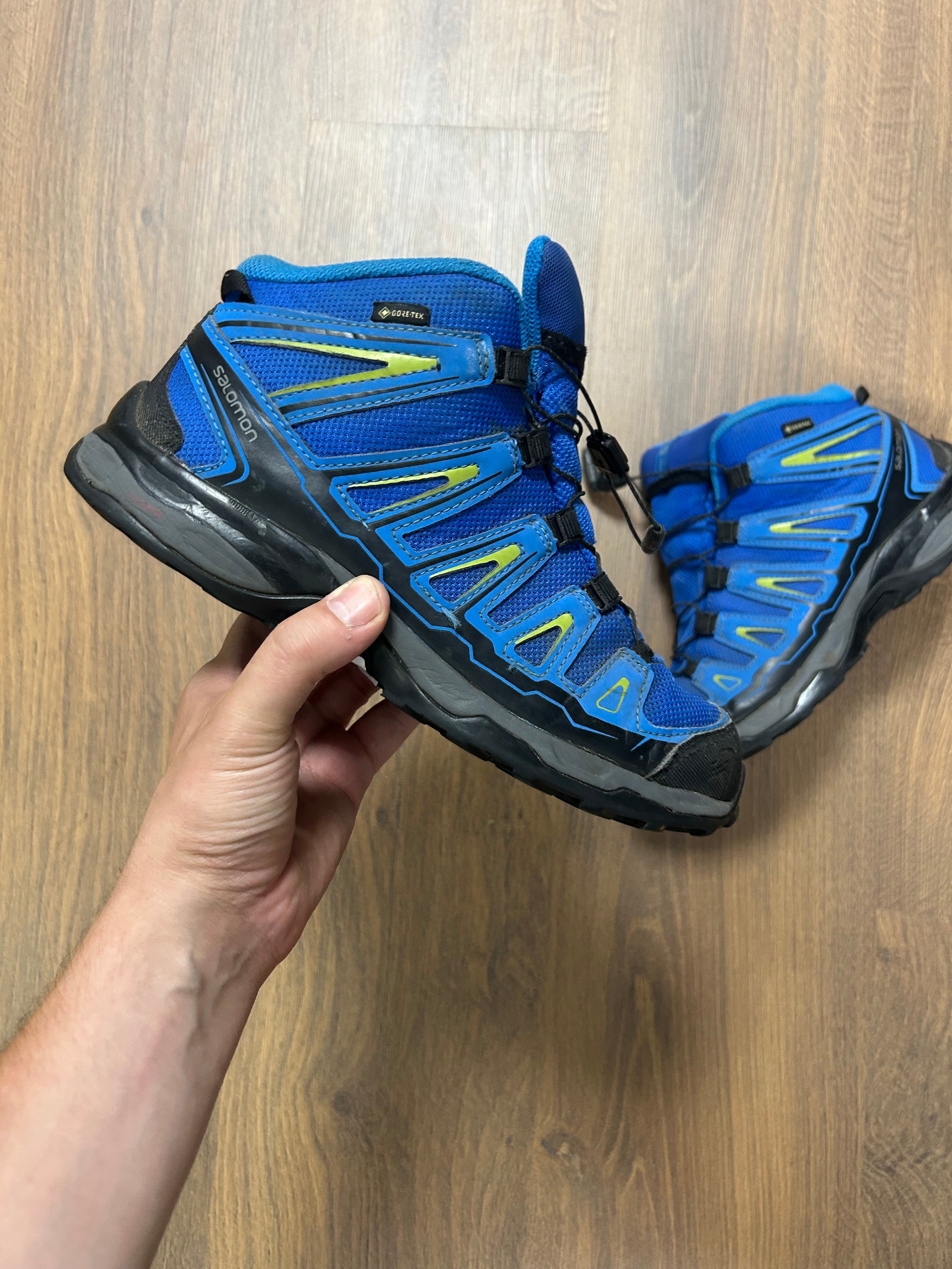Salomon 🙋‍♀️ Goretex Boots (38)