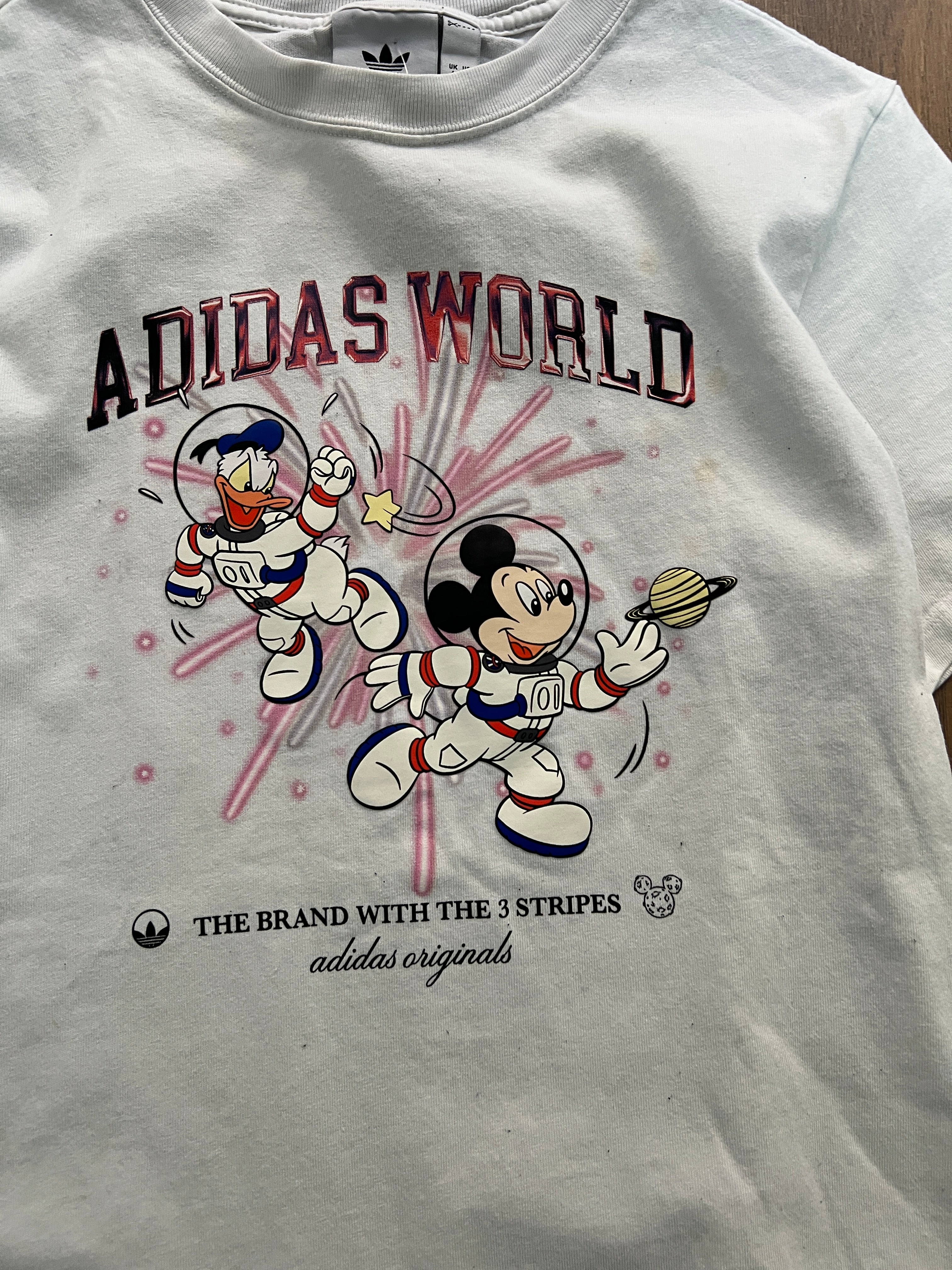 Adidas x Disney Top 🙋‍♀️ (M)