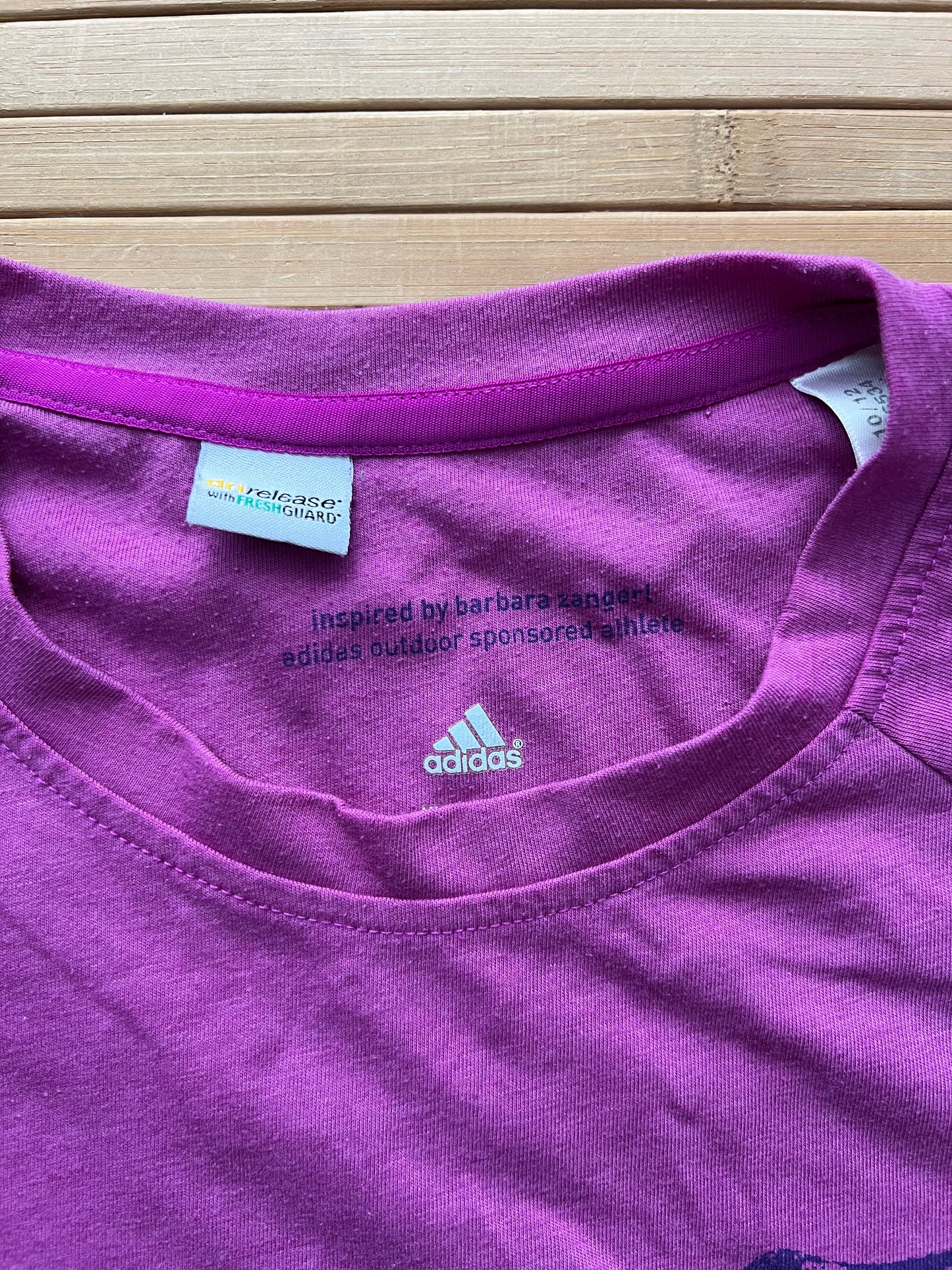 Adidas Dragonfly Woman’s Tee (M)