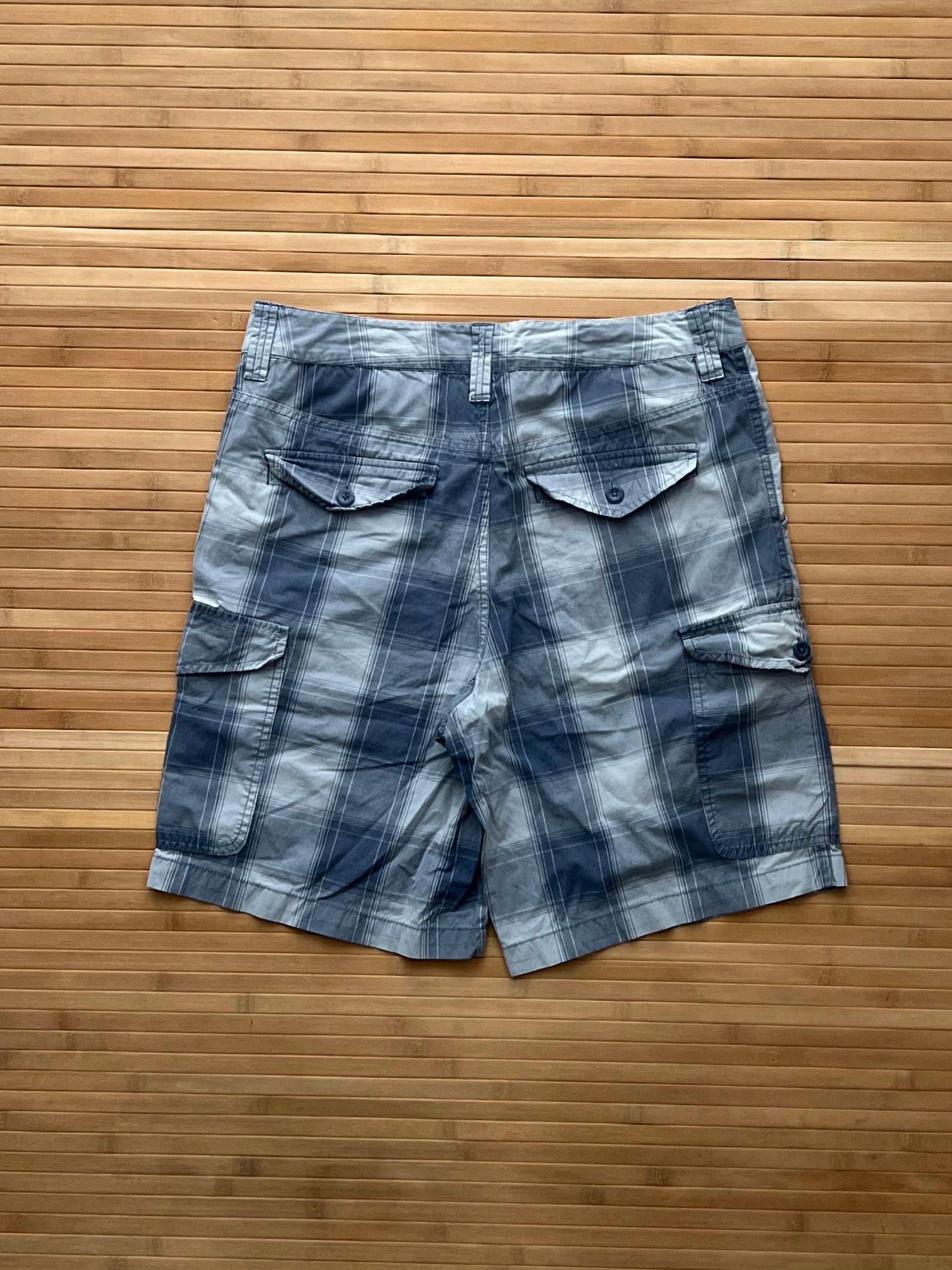 Quick Silver Stripped Shorts (32)